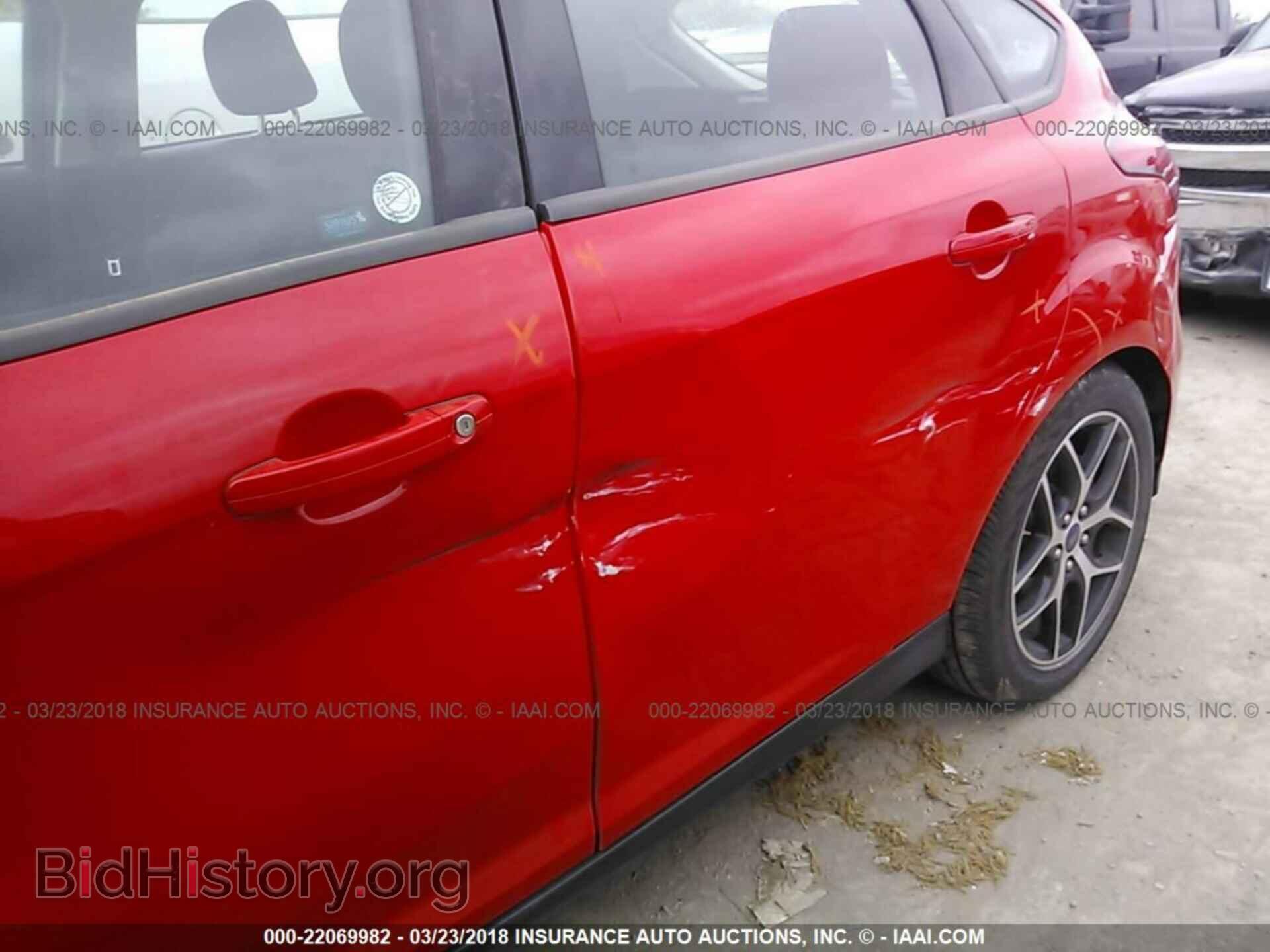 2017 Ford Focus - VIN: 1FADP3M29HL264537 - Photo 6