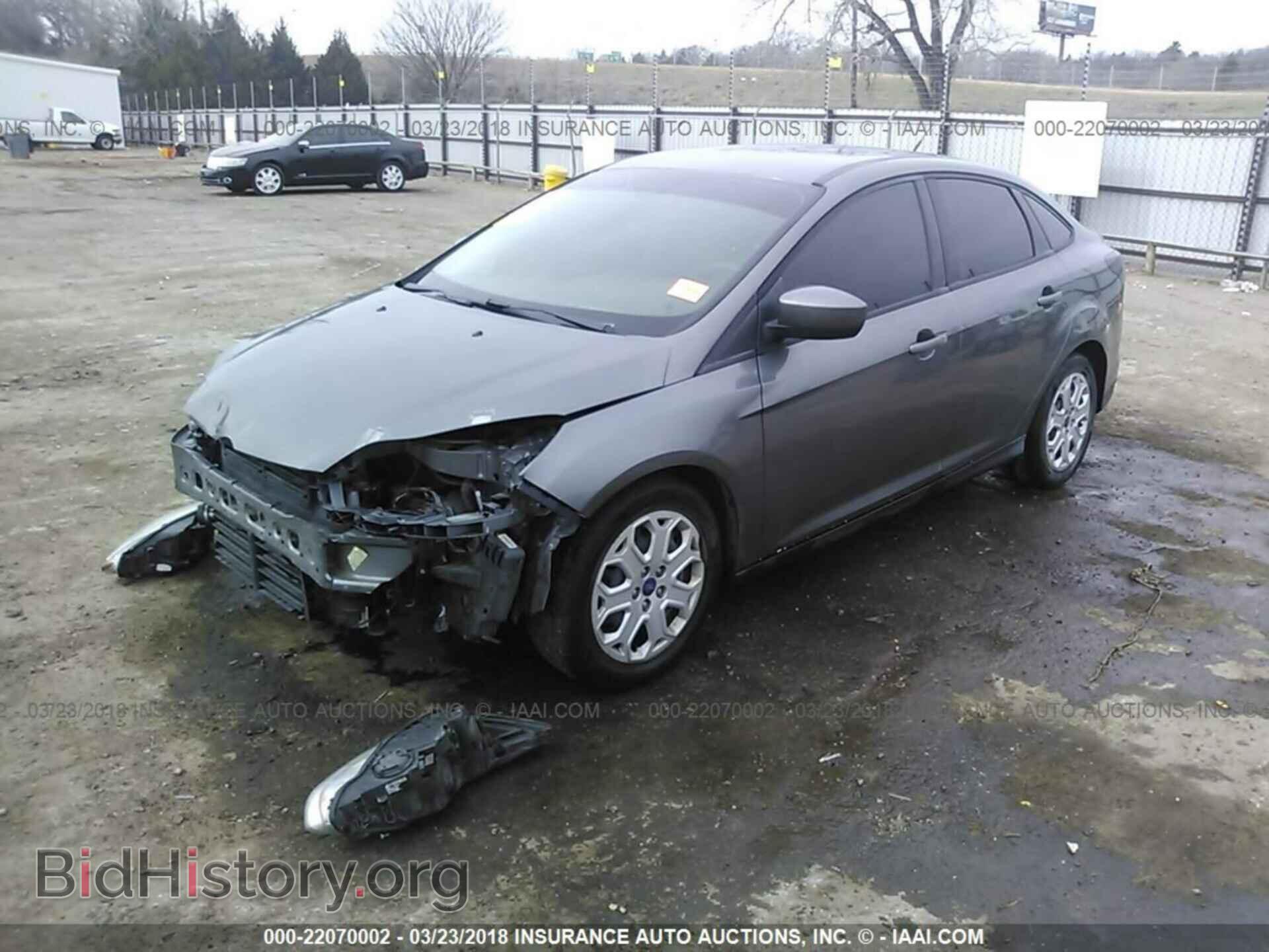 2012 Ford Focus - VIN: 1FAHP3F29CL321102 - Photo 2
