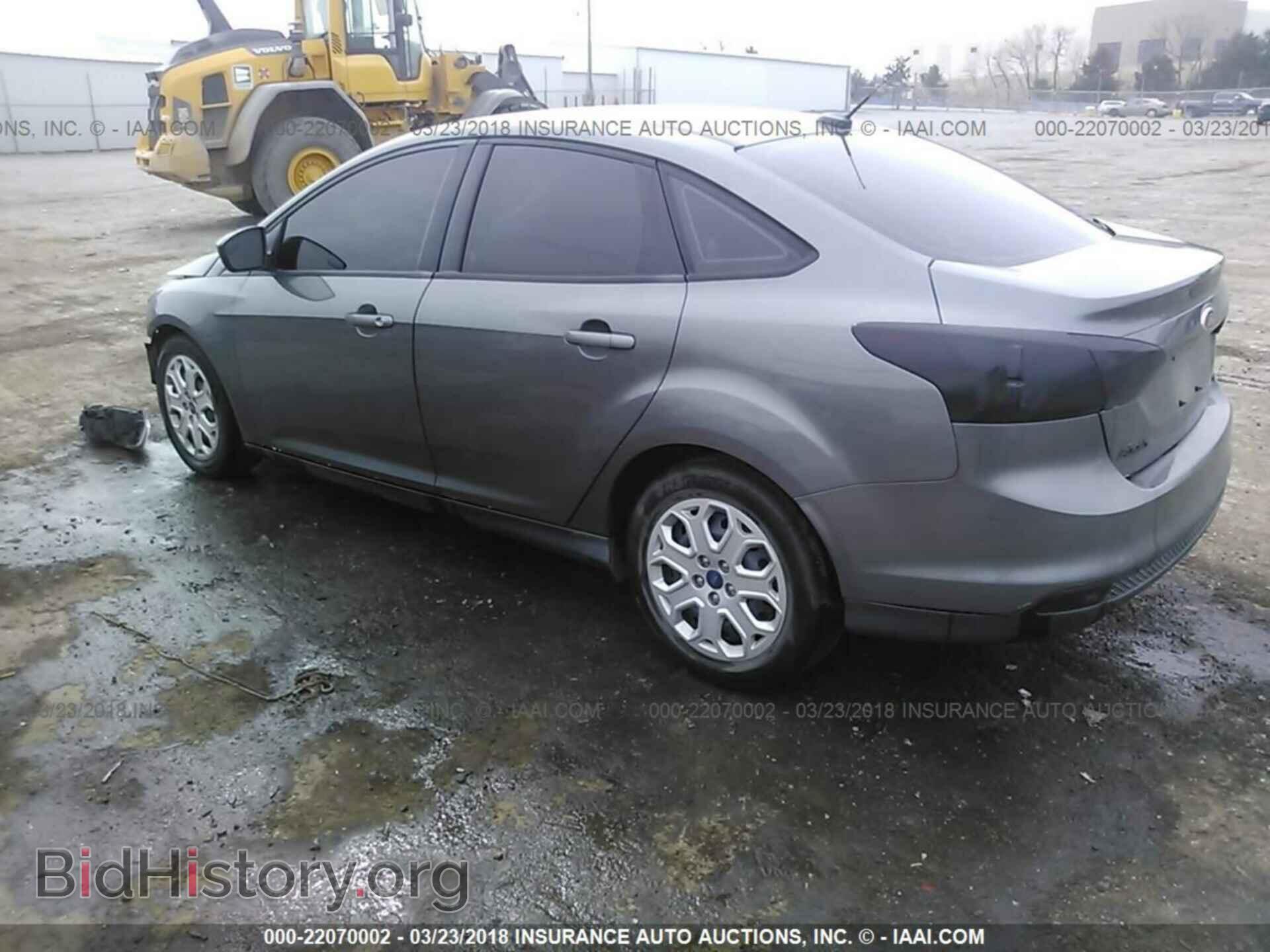 2012 Ford Focus - VIN: 1FAHP3F29CL321102 - Photo 3
