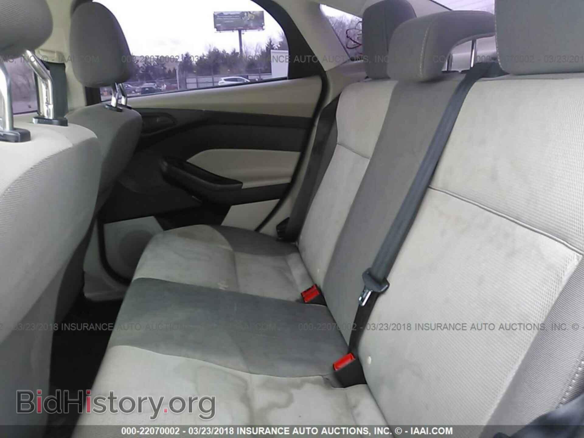 2012 Ford Focus - VIN: 1FAHP3F29CL321102 - Photo 8
