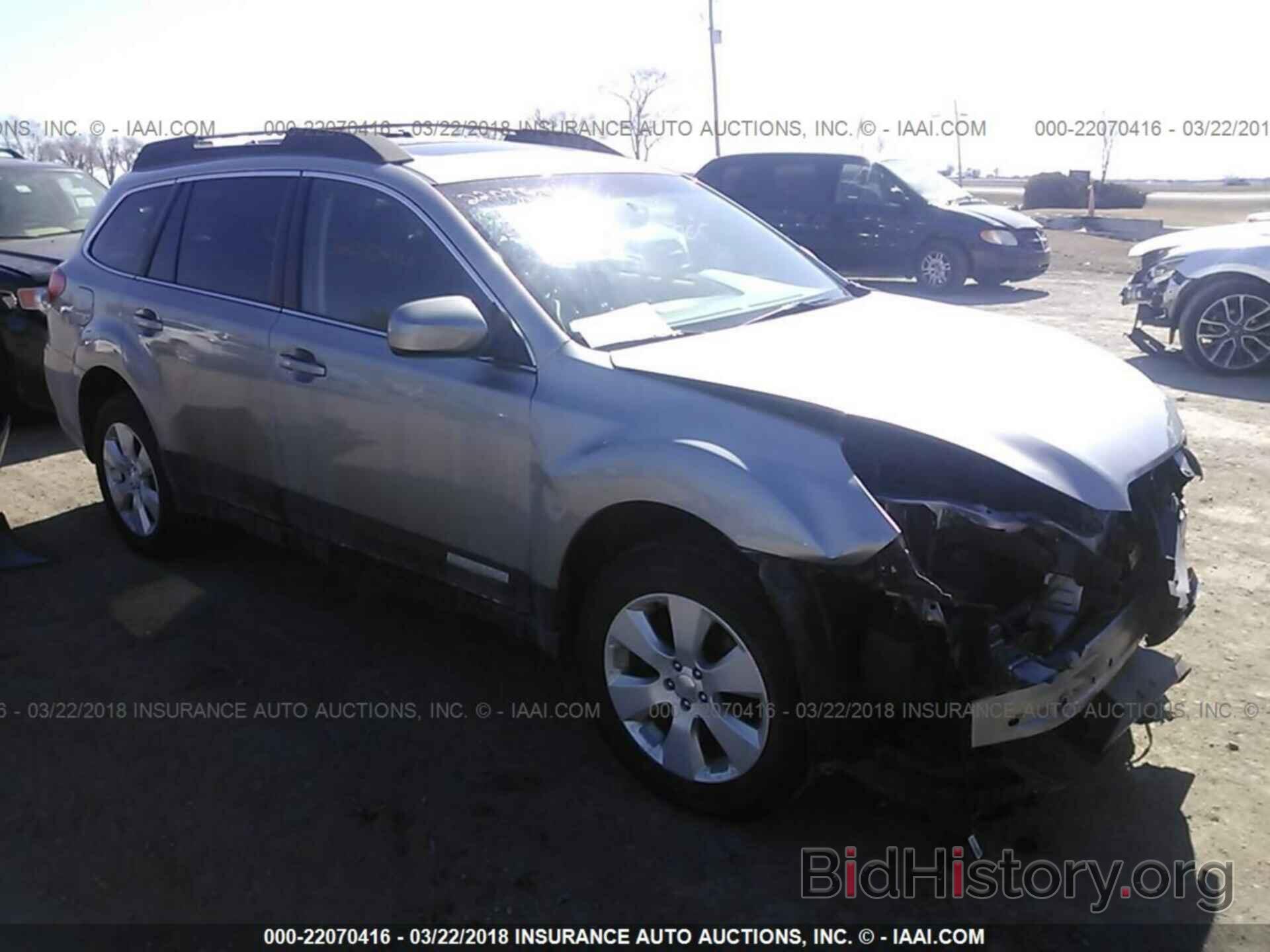 Photo 4S4BRCKC4B3373580 - Subaru Outback 2011