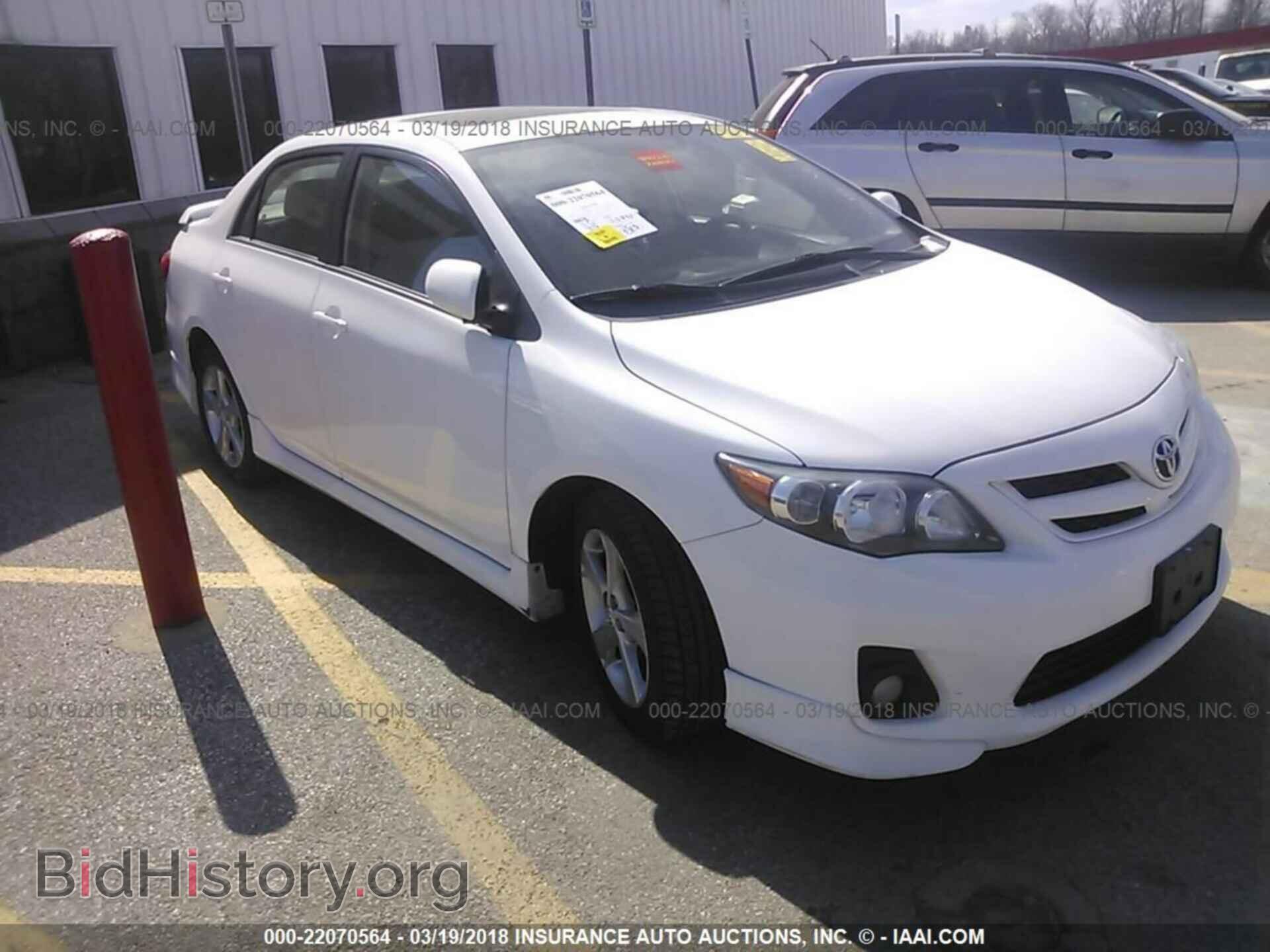 Photo 2T1BU4EE1BC582210 - Toyota Corolla 2011