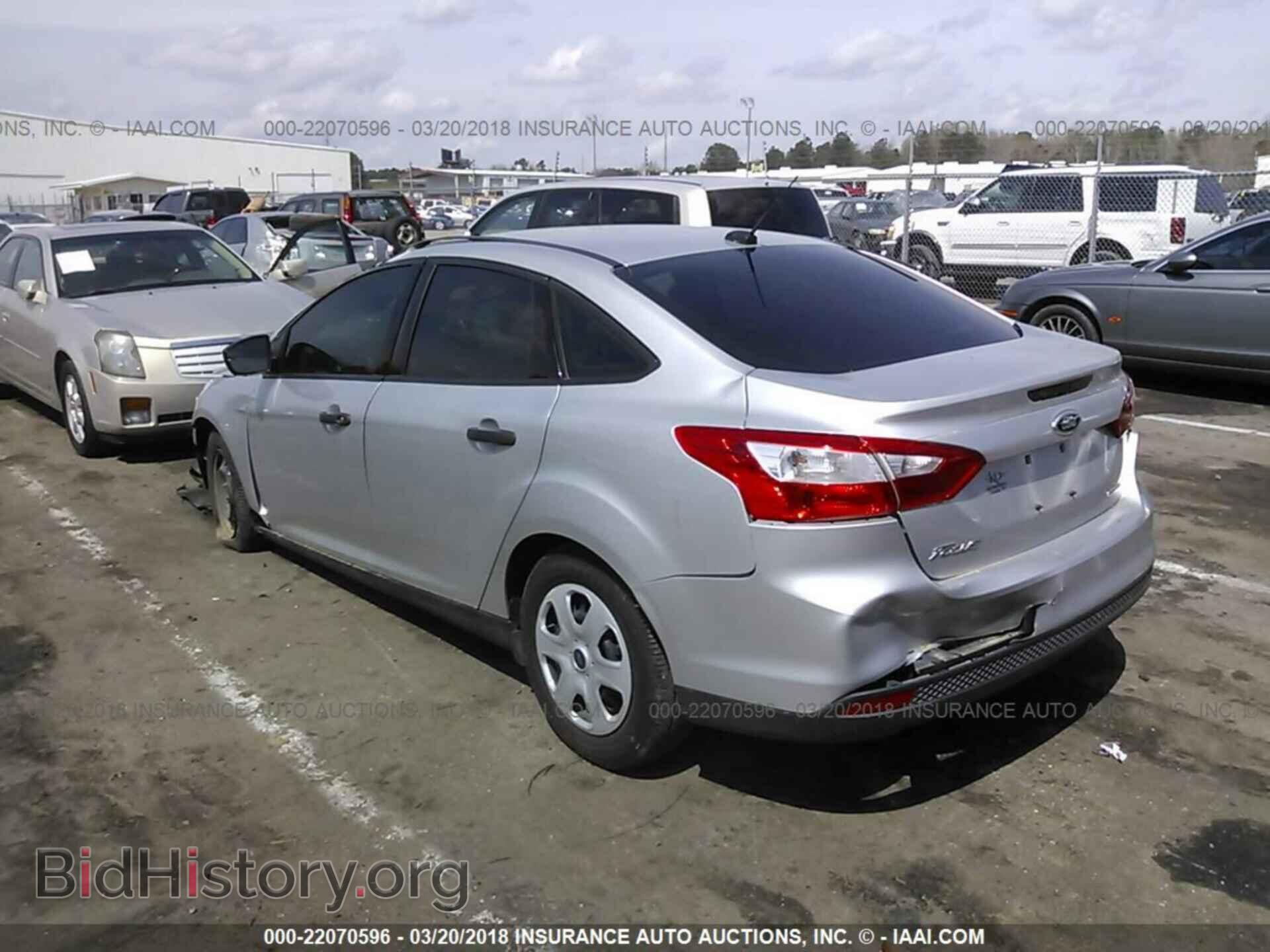 2014 Ford Focus - VIN: 1FADP3E23EL265824 - Фото 3