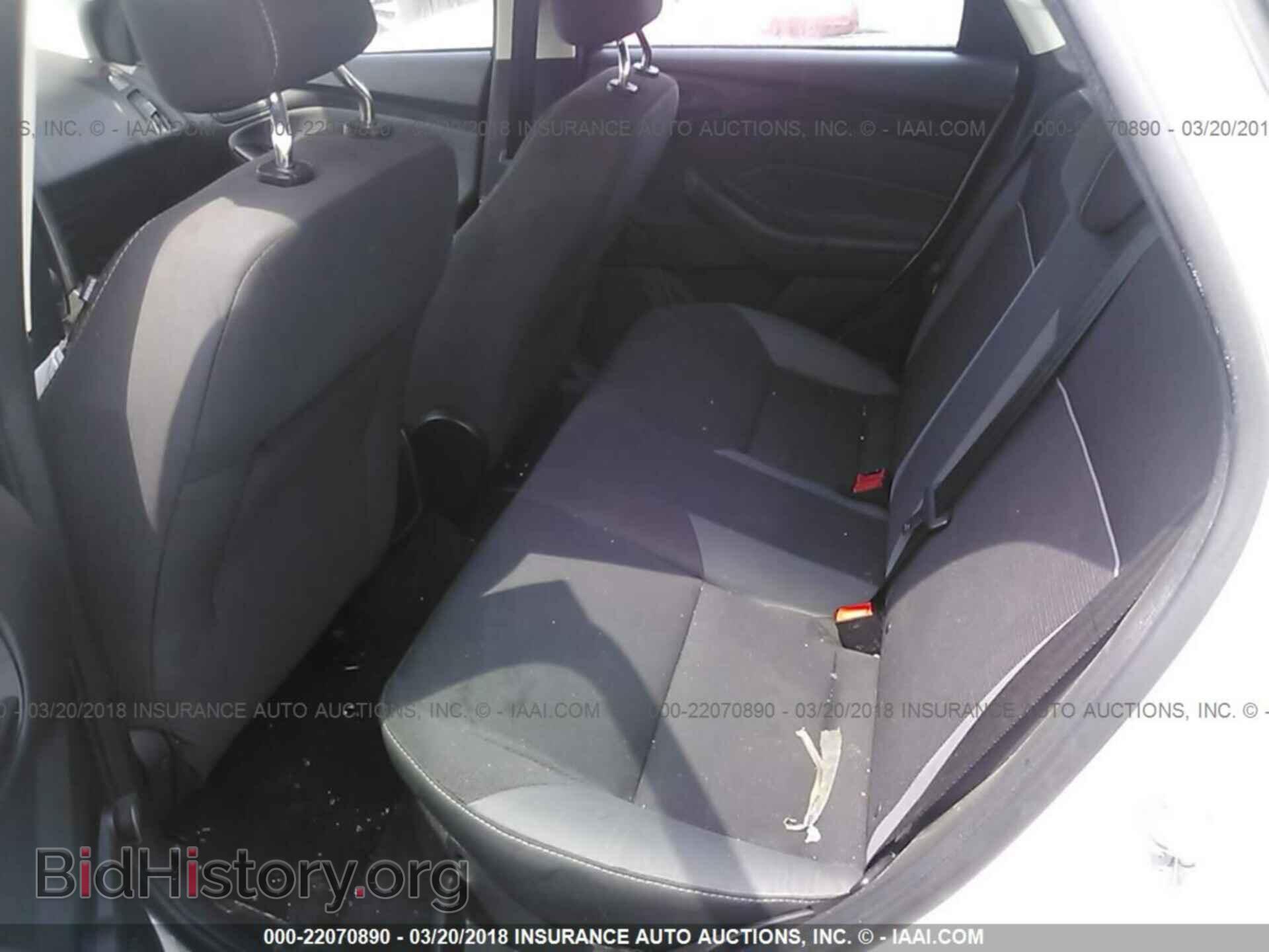 2014 Ford Focus - VIN: 1FADP3E22EL104378 - Photo 8