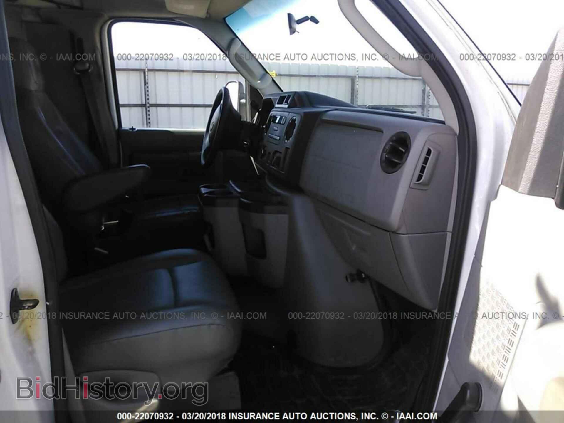 2011 Ford Econoline - VIN: 1FTNE2EL7BDA10333 - Photo 5