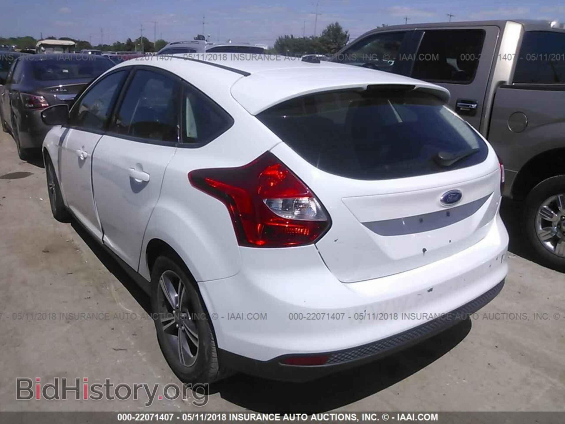 2014 Ford Focus - VIN: 1FADP3K2XEL412726 - Photo 3