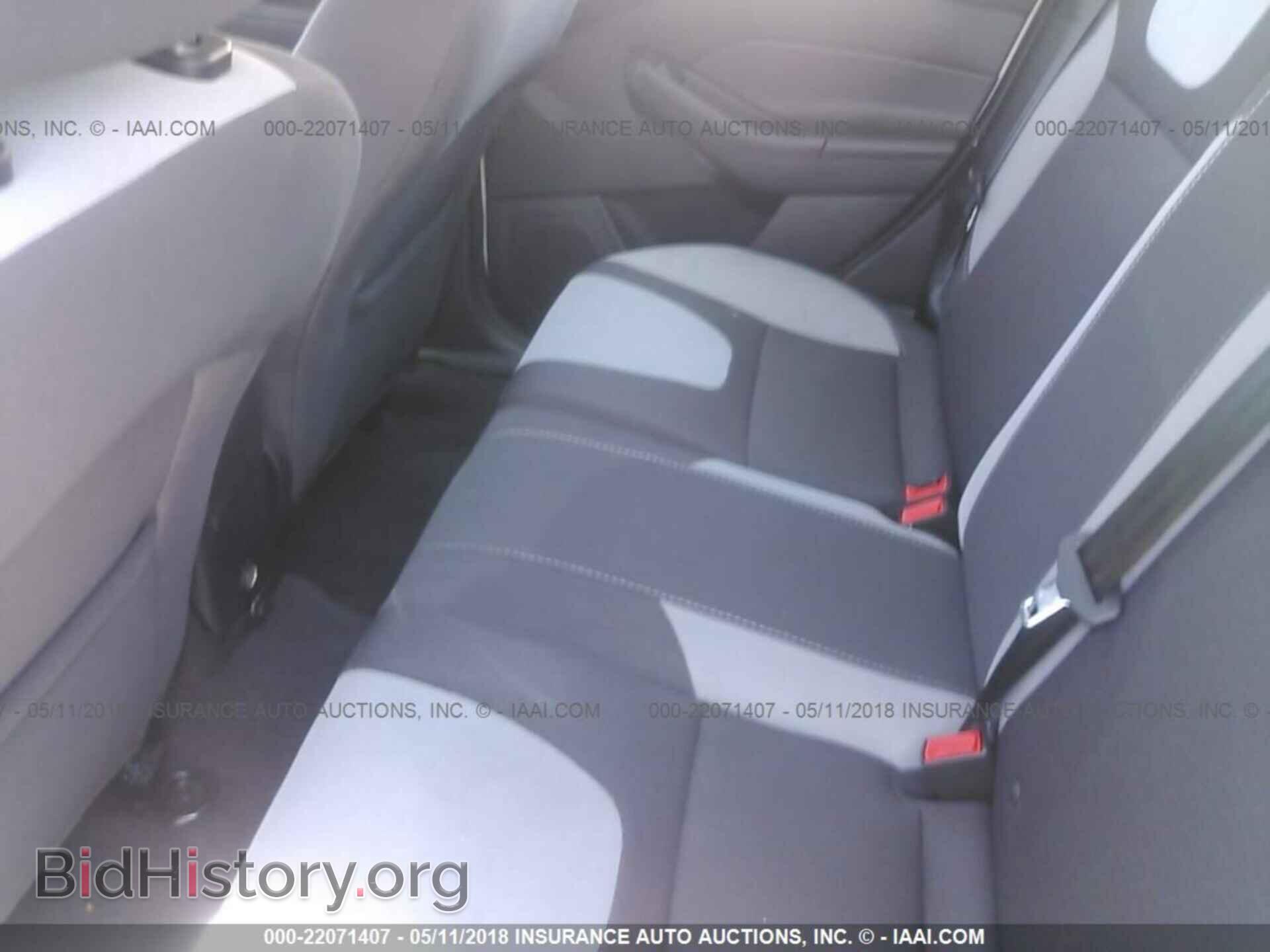 2014 Ford Focus - VIN: 1FADP3K2XEL412726 - Photo 8