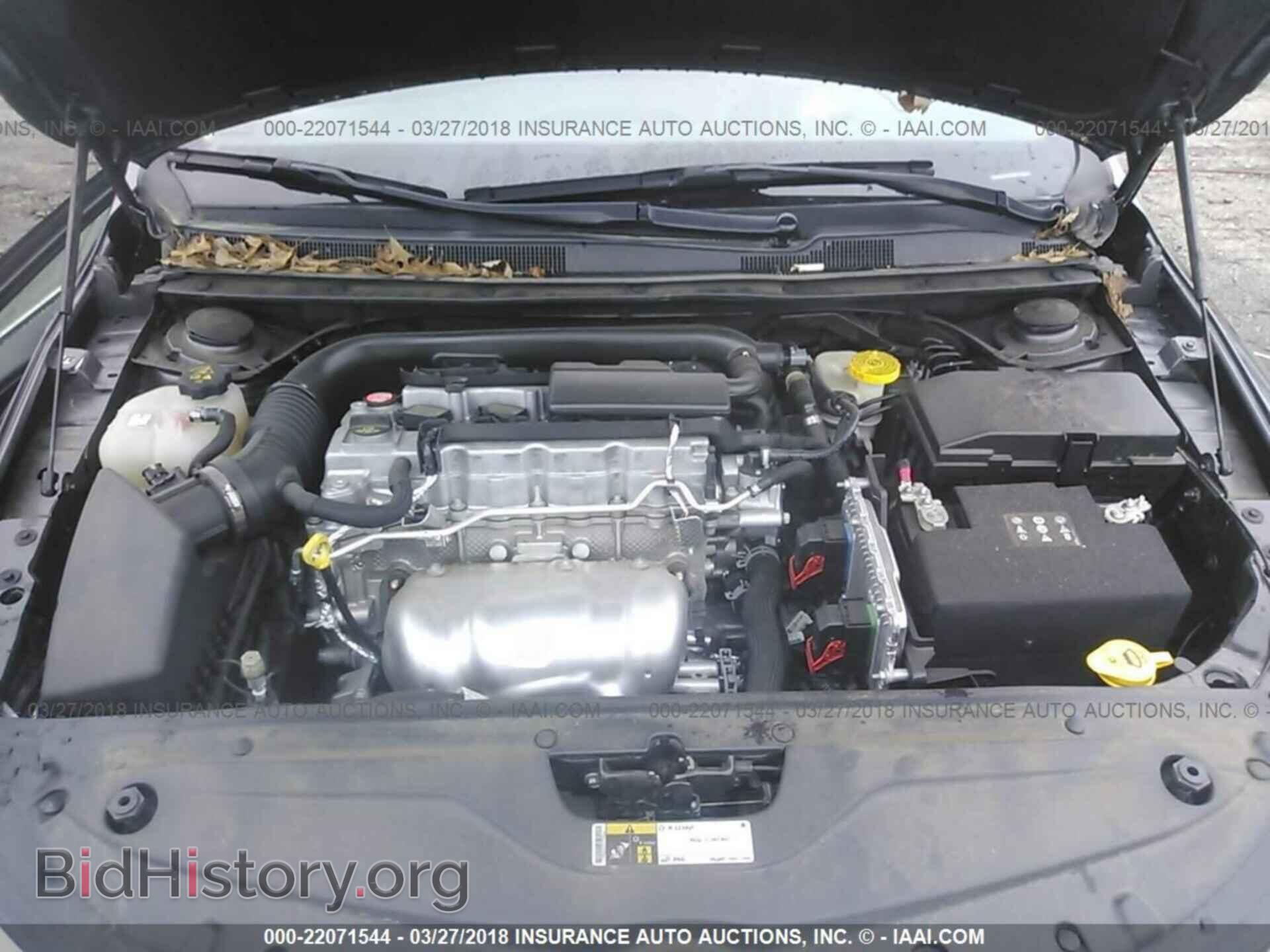 2016 Chrysler 200 - VIN: 1C3CCCFB5GN189065 - Photo 10