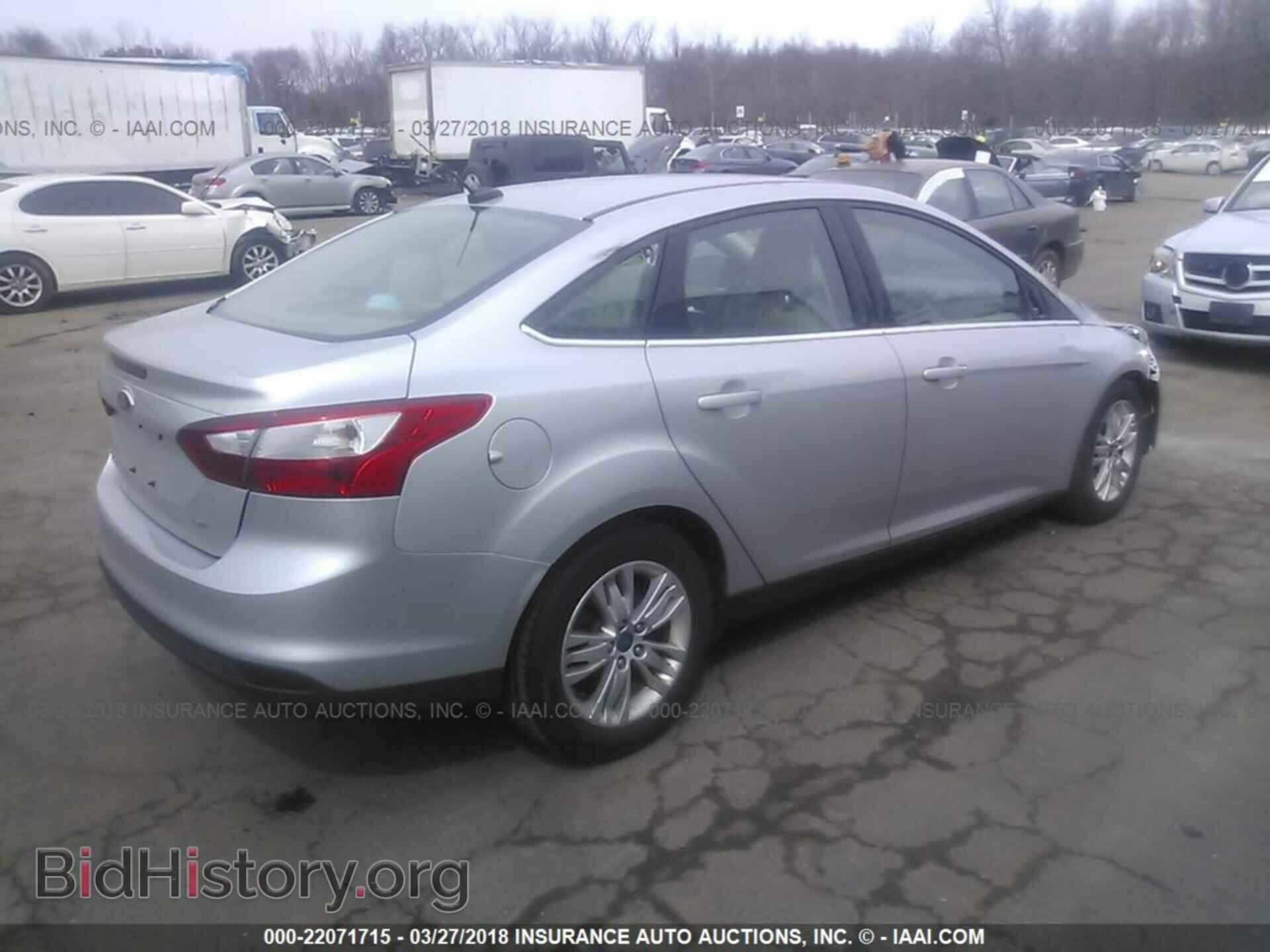 2012 Ford Focus - VIN: 1FAHP3H28CL147519 - Photo 4