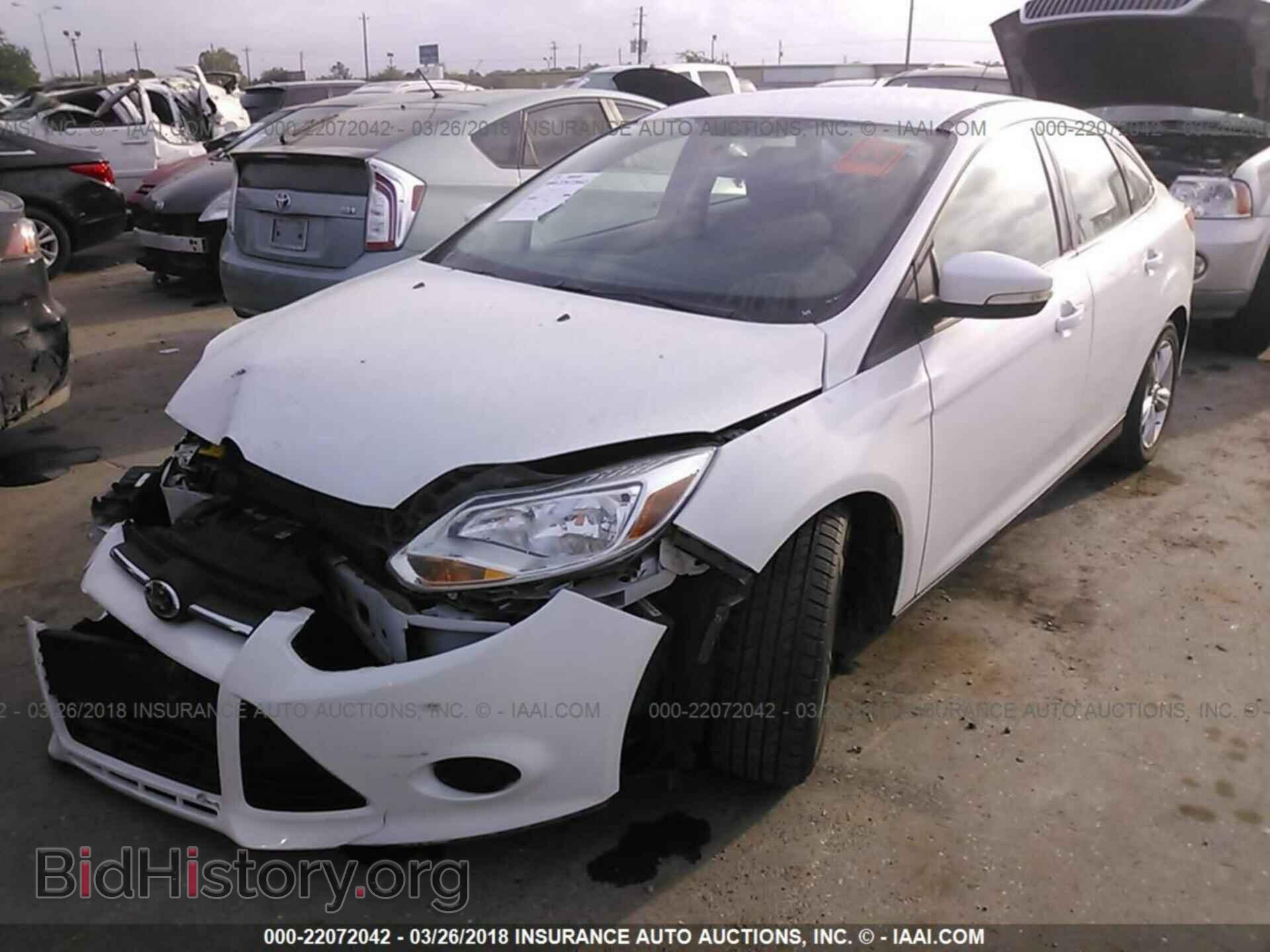 2014 Ford Focus - VIN: 1FADP3F28EL398691 - Photo 2