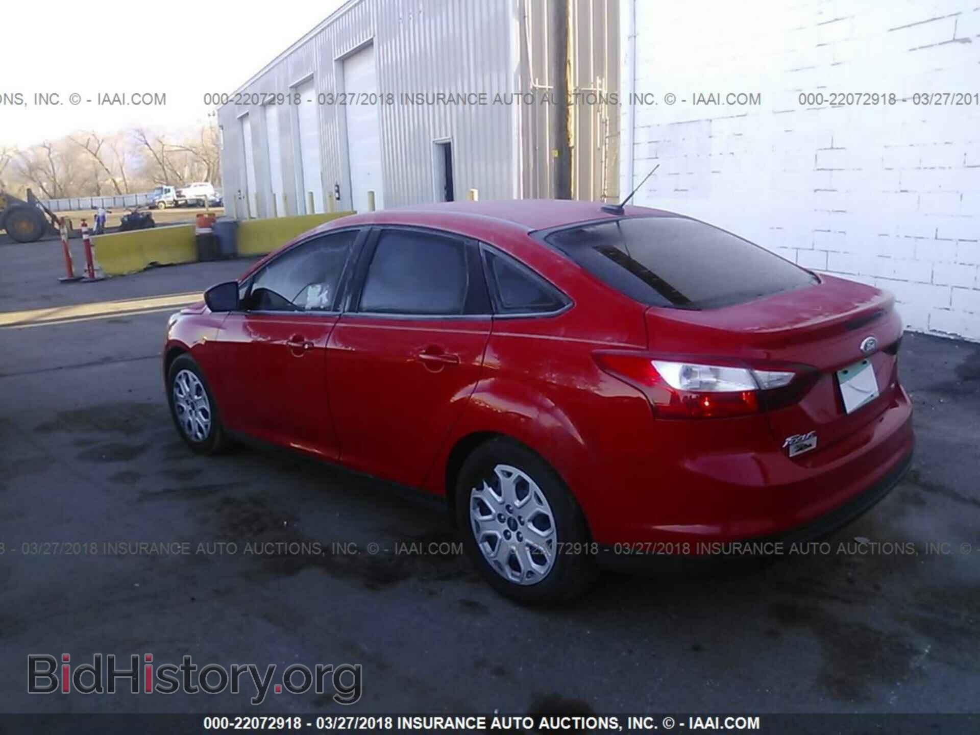 2012 Ford Focus - VIN: 1FAHP3F20CL252011 - Photo 3