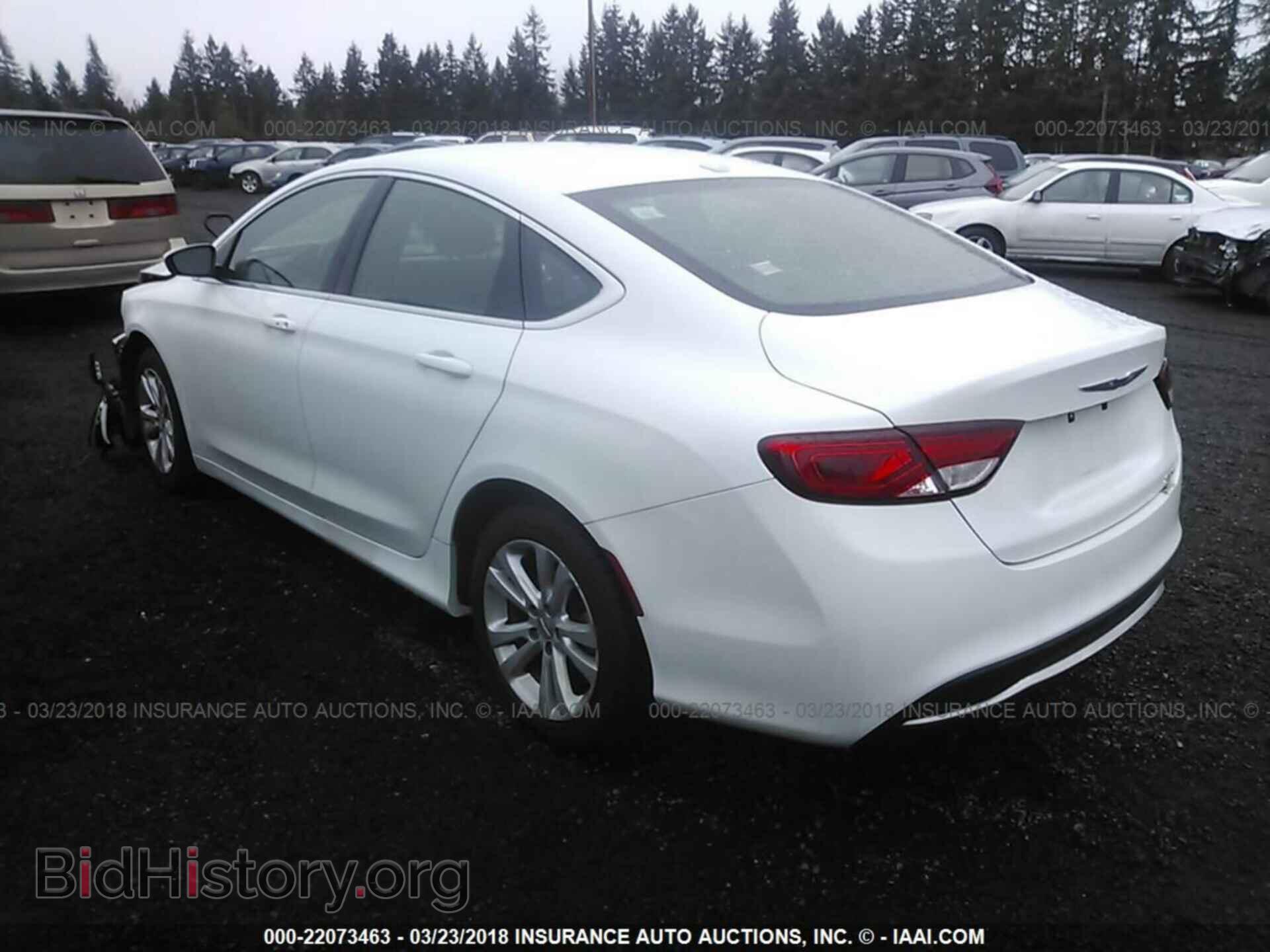 2015 Chrysler 200 - VIN: 1C3CCCAB2FN745161 - Photo 3