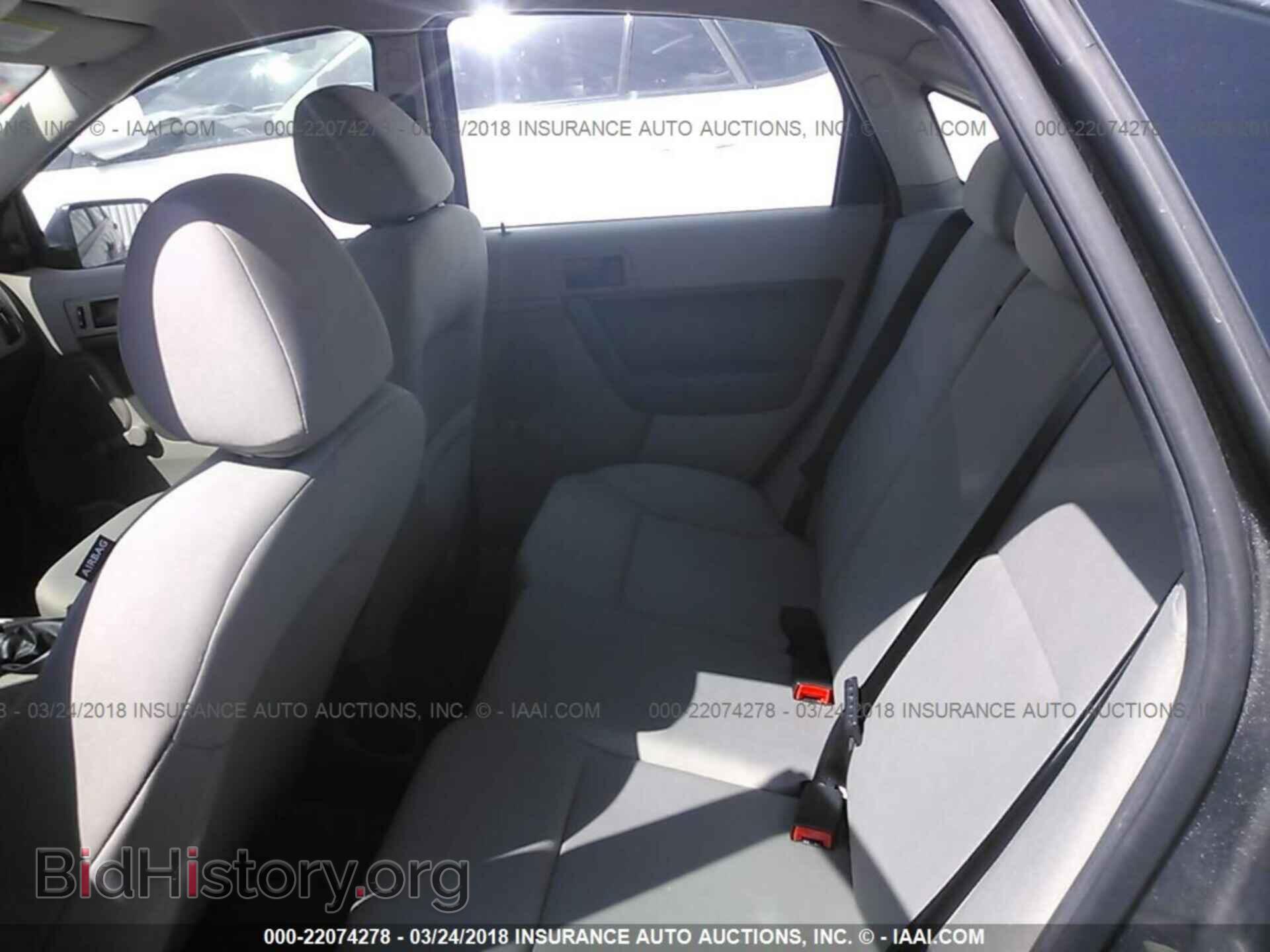 2011 Ford Focus - VIN: 1FAHP3EN3BW166765 - Фото 8