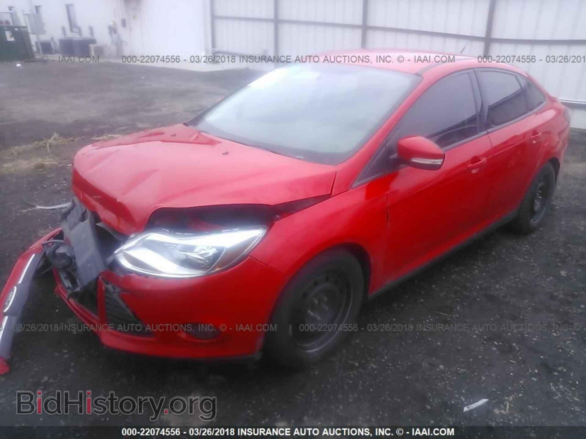 2014 Ford Focus - VIN: 1FADP3F25EL382870 - Фото 2