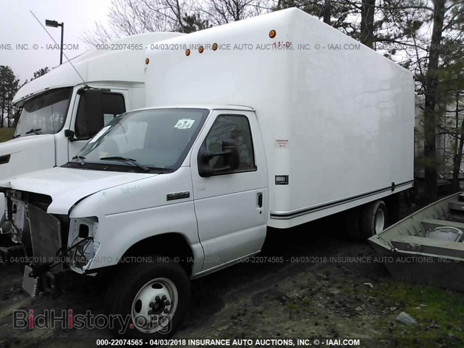 2017 Ford Econoline - VIN: 1FDWE3FS1HDC37196 - Photo 2
