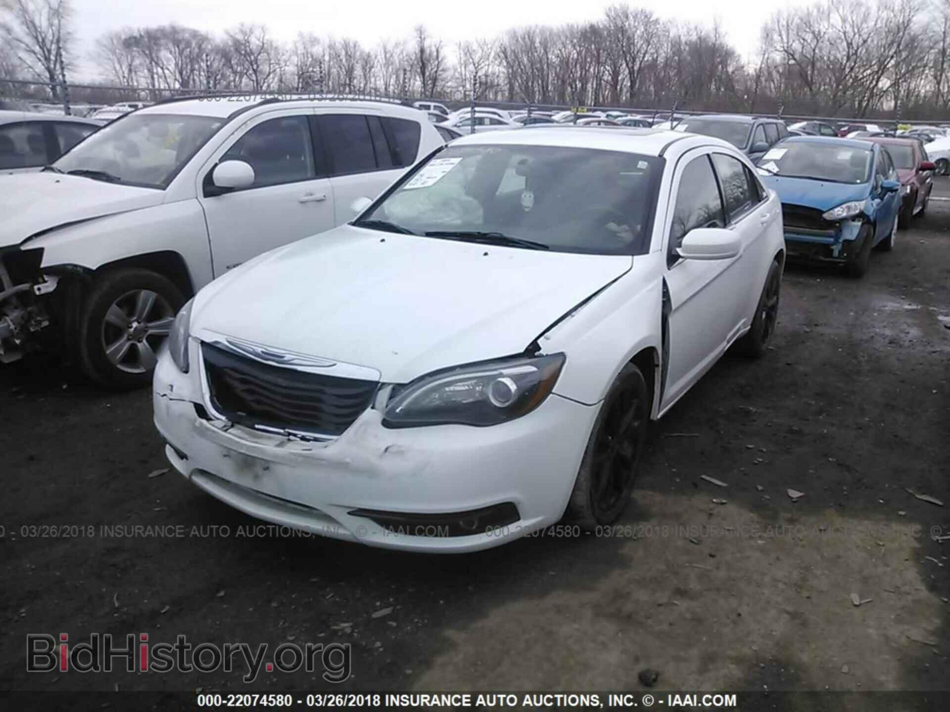 2012 Chrysler 200 - VIN: 1C3CCBBG8CN296911 - Фото 2