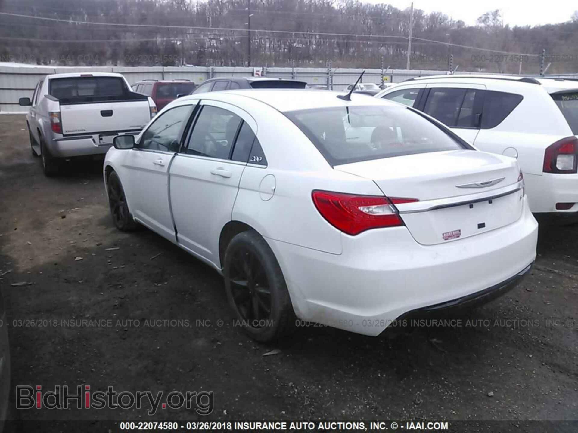 2012 Chrysler 200 - VIN: 1C3CCBBG8CN296911 - Фото 3