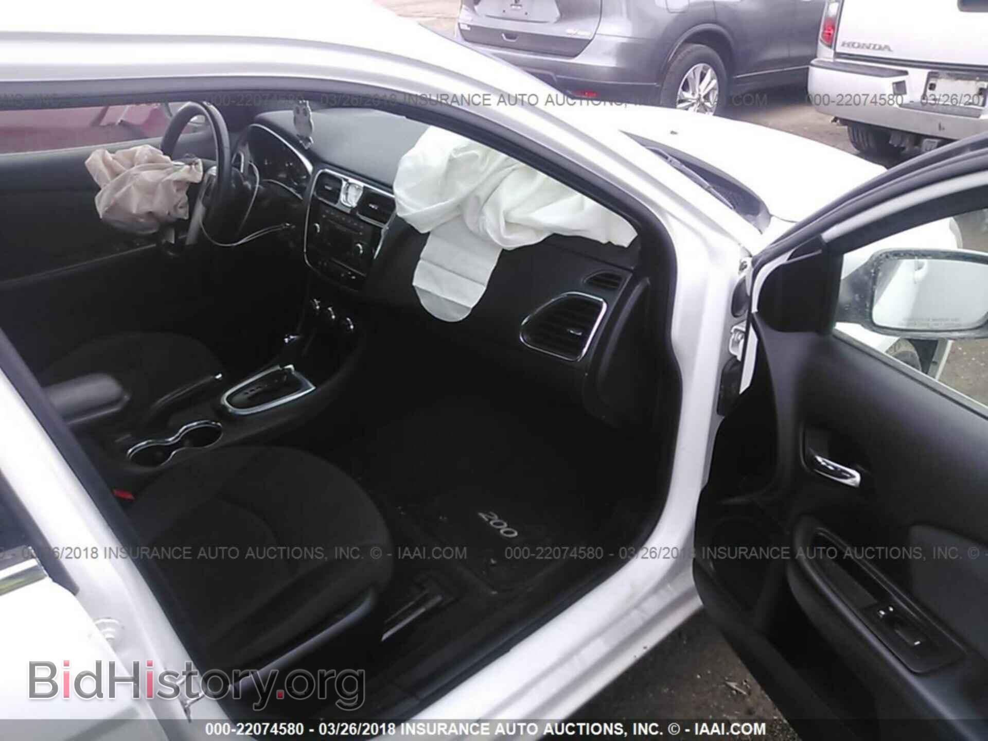 2012 Chrysler 200 - VIN: 1C3CCBBG8CN296911 - Фото 5