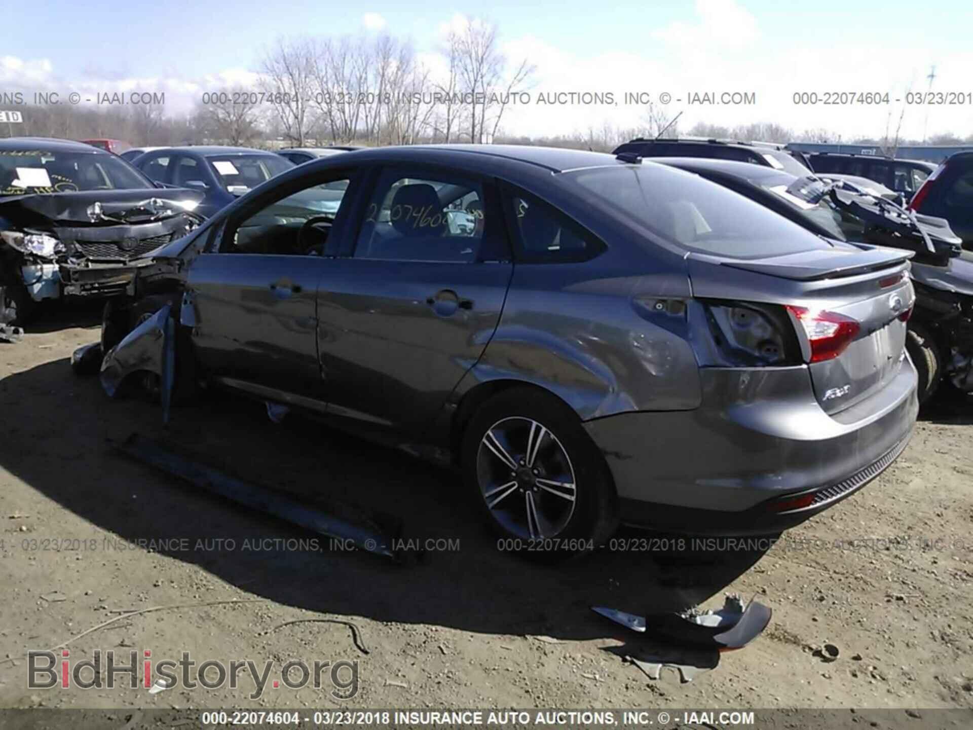 2014 Ford Focus - VIN: 1FADP3F26EL401037 - Фото 3