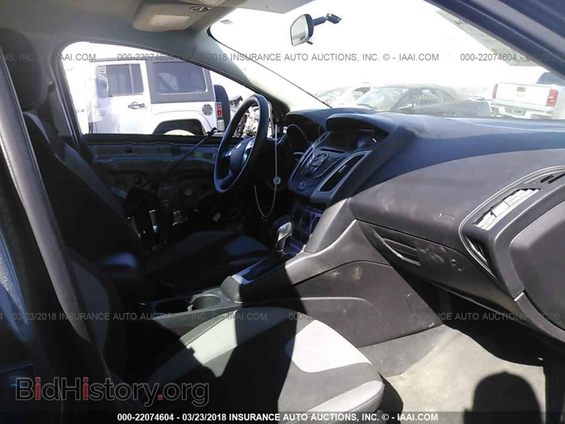 2014 Ford Focus - VIN: 1FADP3F26EL401037 - Фото 5