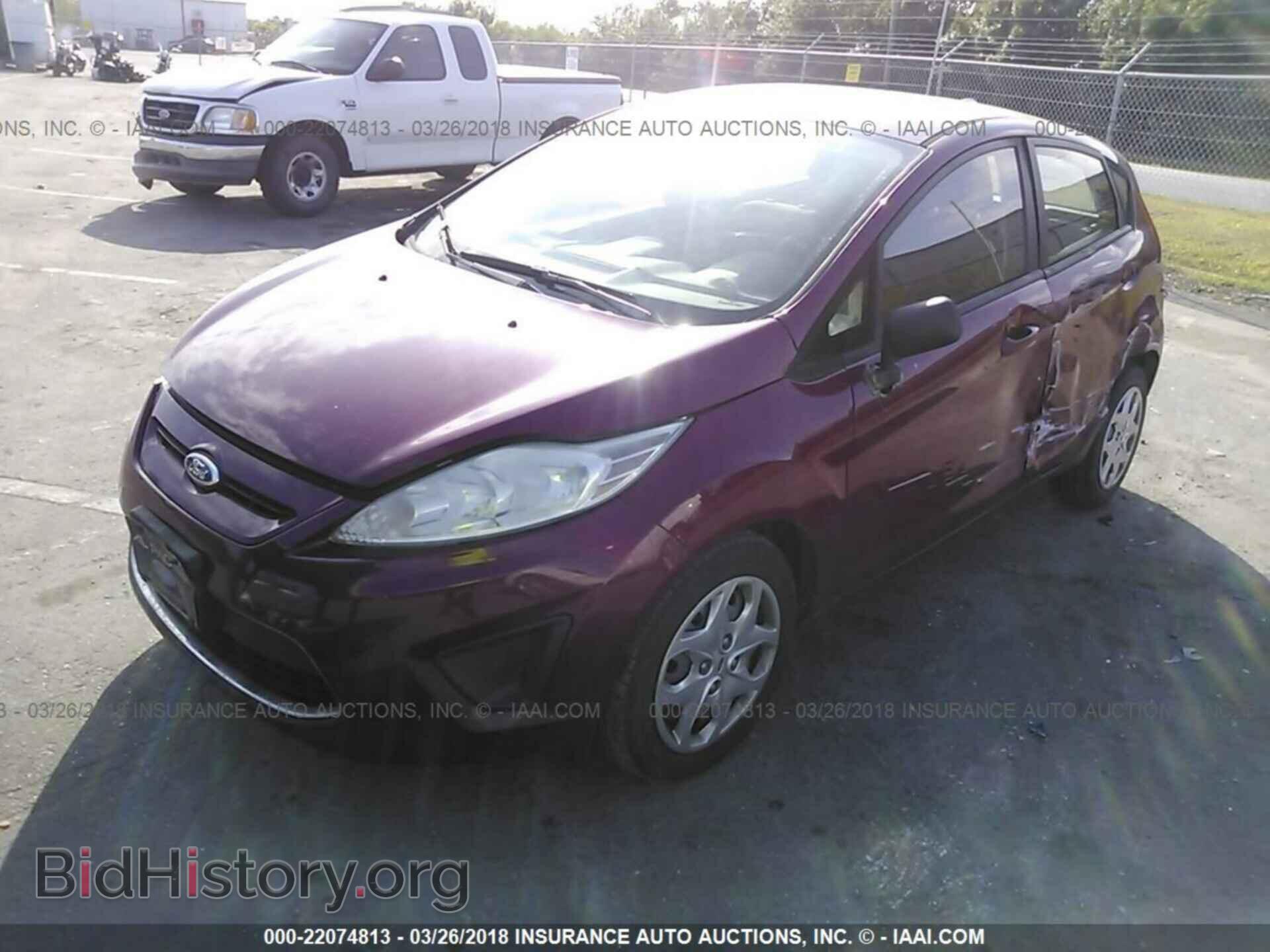 2011 Ford Fiesta - VIN: 3FADP4EJ2BM202558 - Фото 2