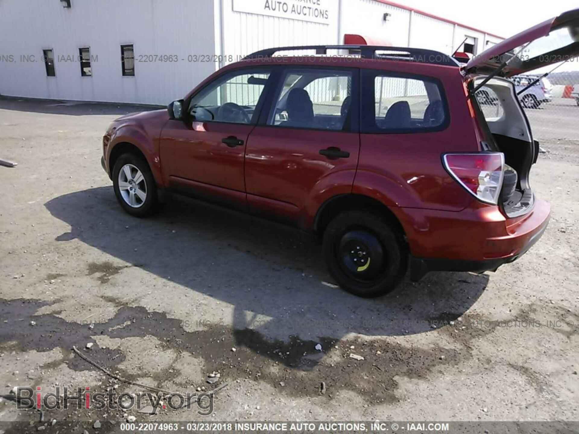 2011 Subaru Forester - VIN: JF2SHBBC2BH747819 - Фото 3