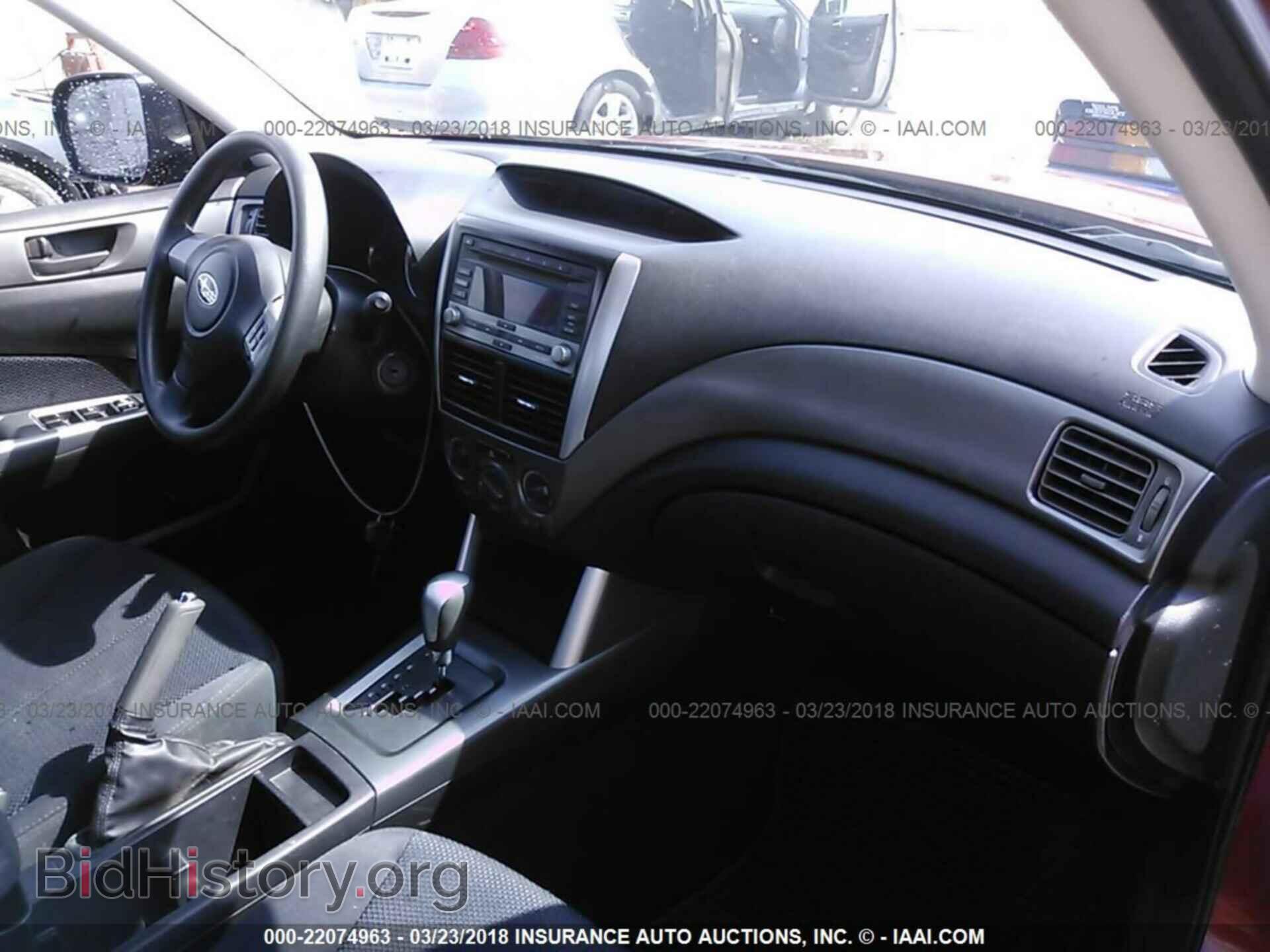 2011 Subaru Forester - VIN: JF2SHBBC2BH747819 - Фото 5