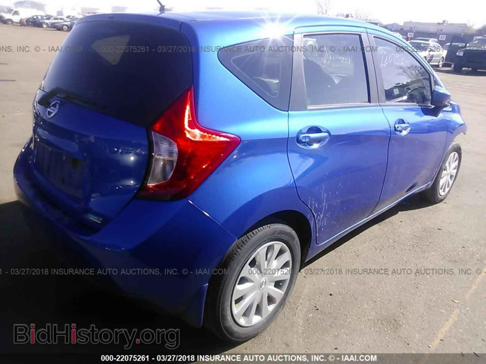 2015 Nissan Versa note - VIN: 3N1CE2CP2FL428041 - Photo 4