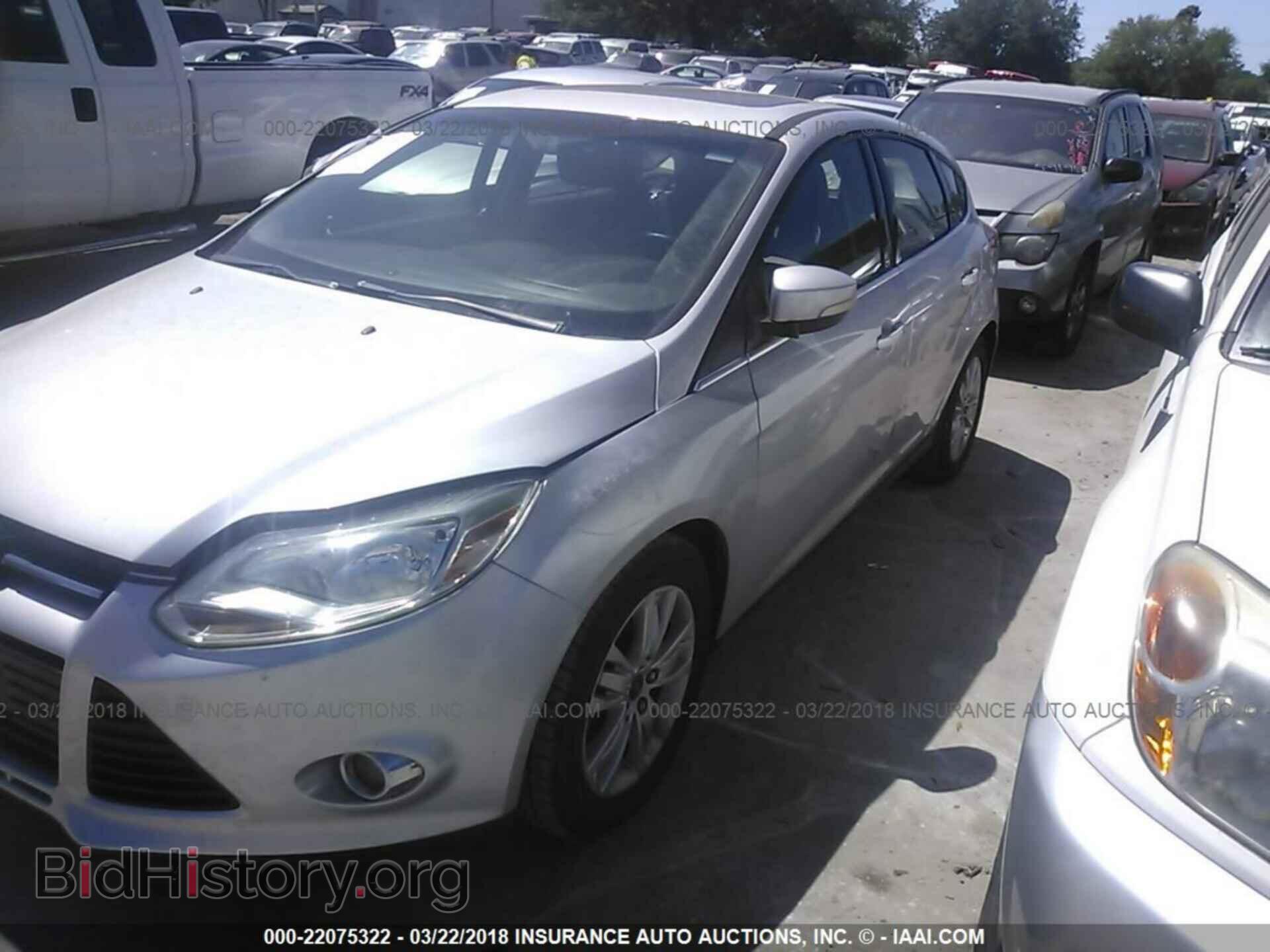 2012 Ford Focus - VIN: 1FAHP3M2XCL185016 - Photo 2