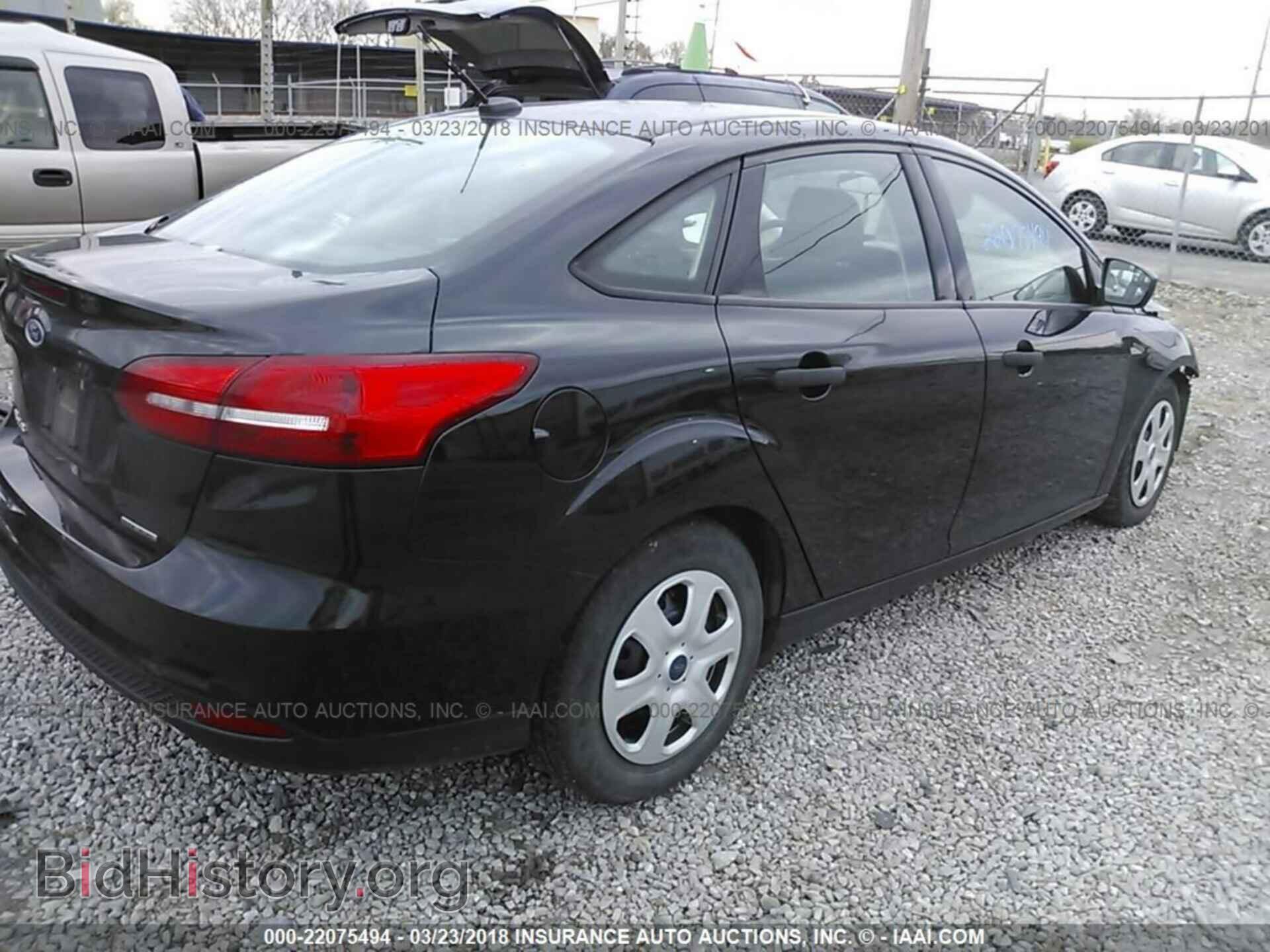 2015 Ford Focus - VIN: 1FADP3E26FL250512 - Фото 4
