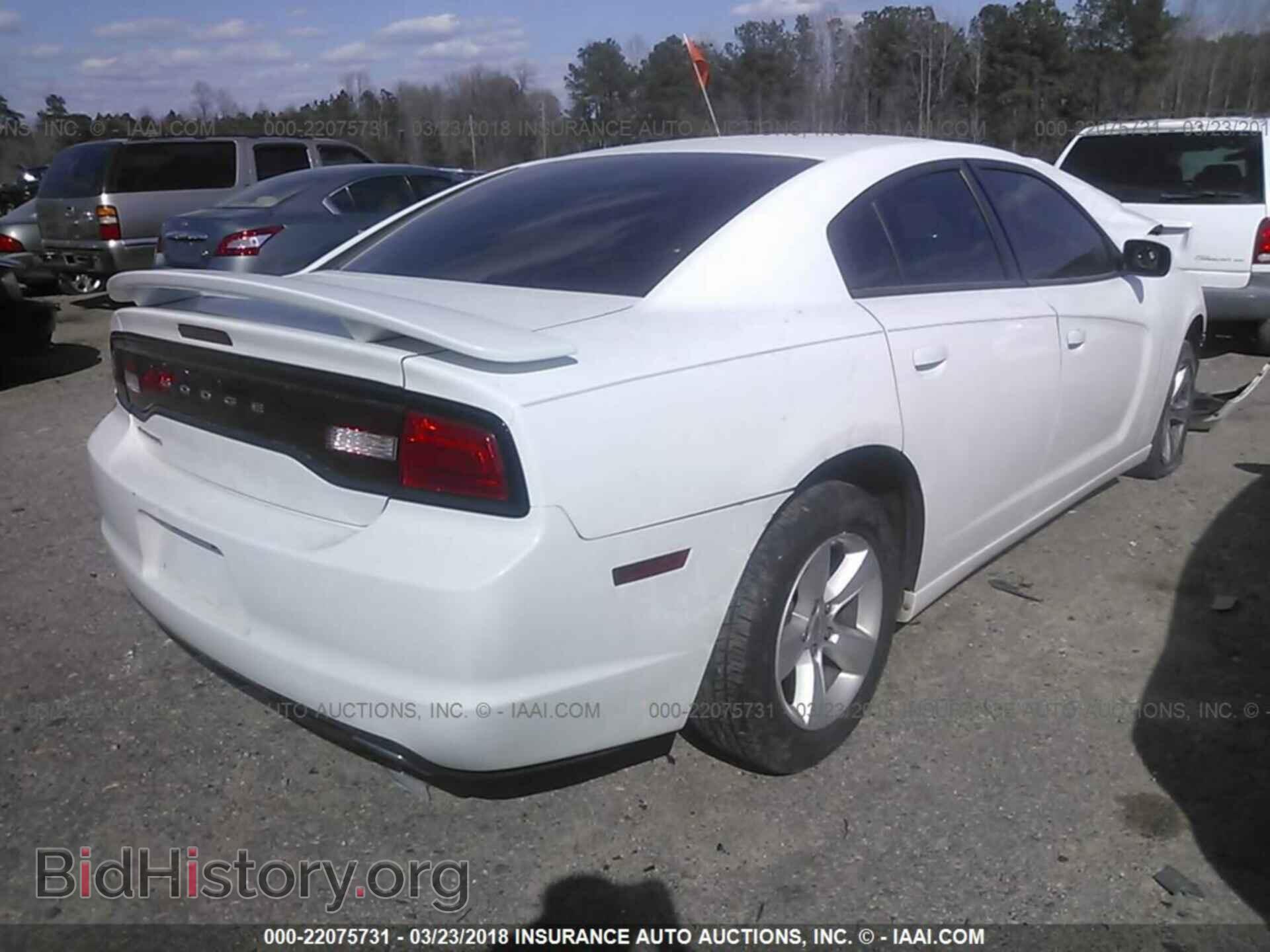 2011 Dodge Charger - VIN: 2B3CL3CG7BH518315 - Фото 4