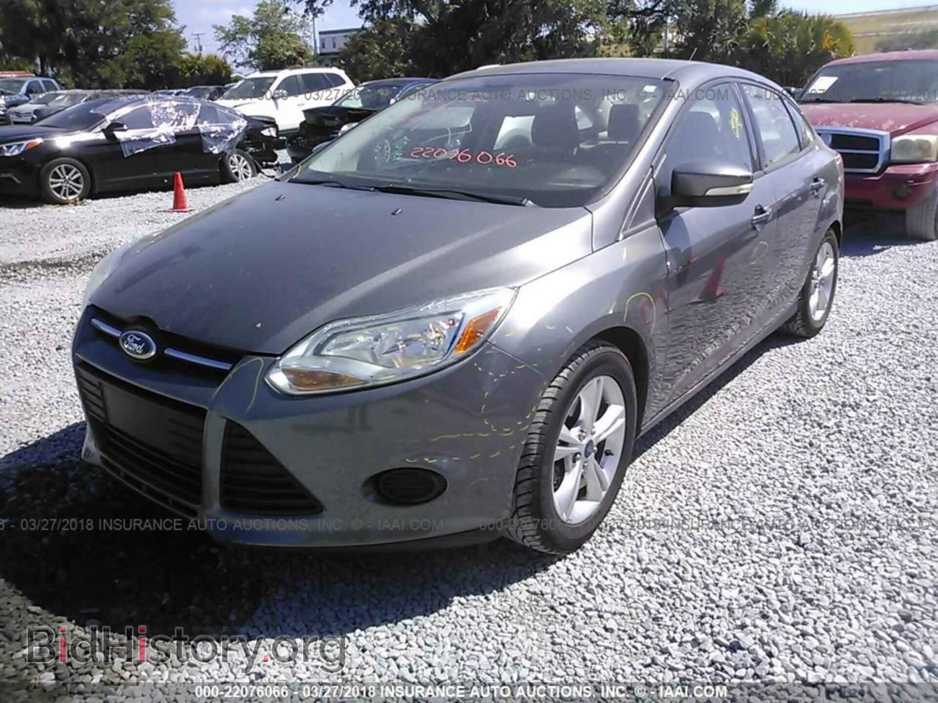 2014 Ford Focus - VIN: 1FADP3F21EL257980 - Photo 2