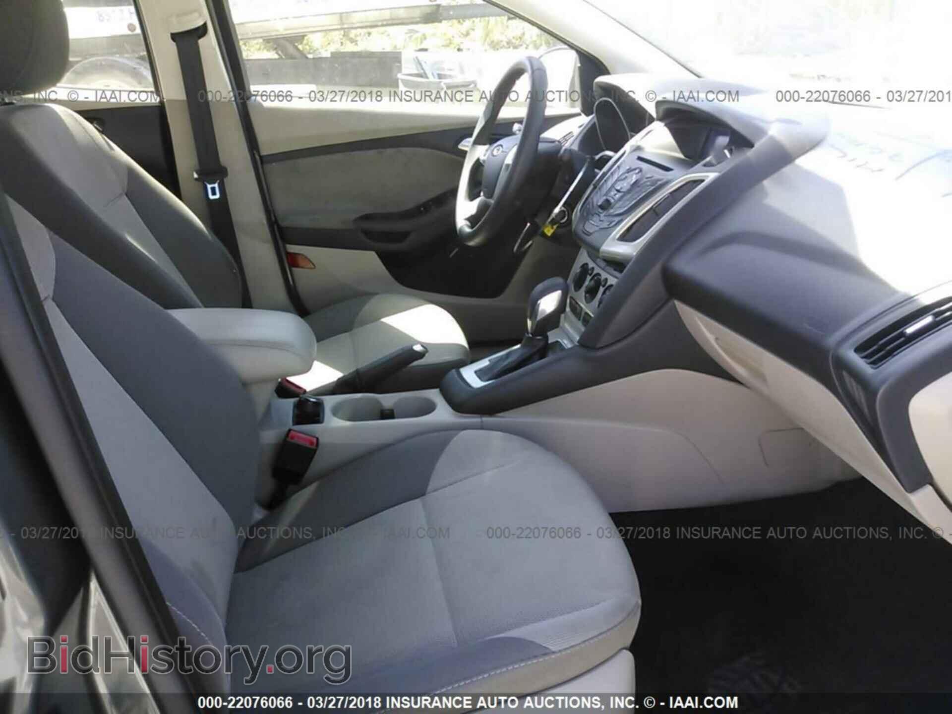 2014 Ford Focus - VIN: 1FADP3F21EL257980 - Photo 5
