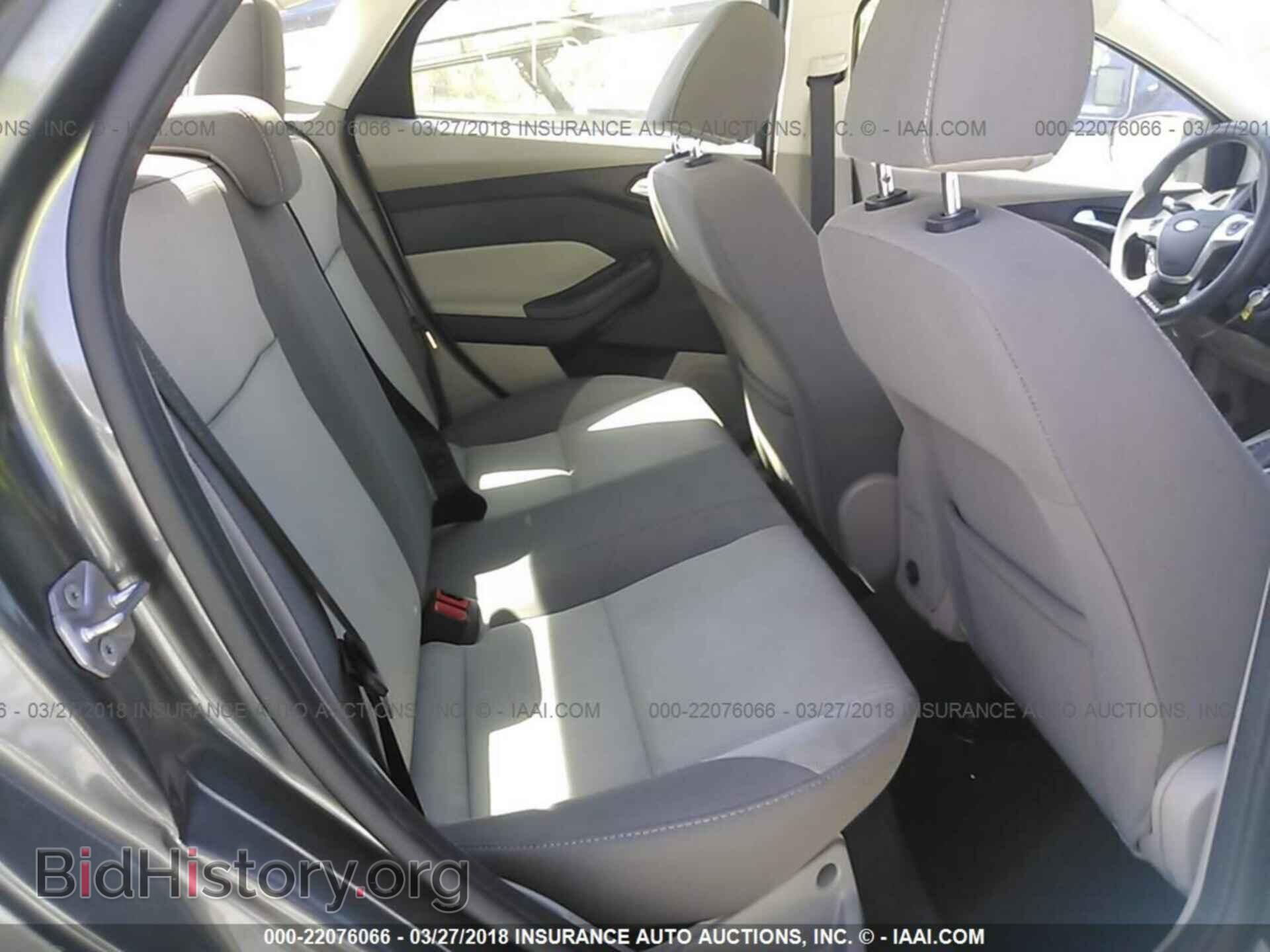 2014 Ford Focus - VIN: 1FADP3F21EL257980 - Photo 8