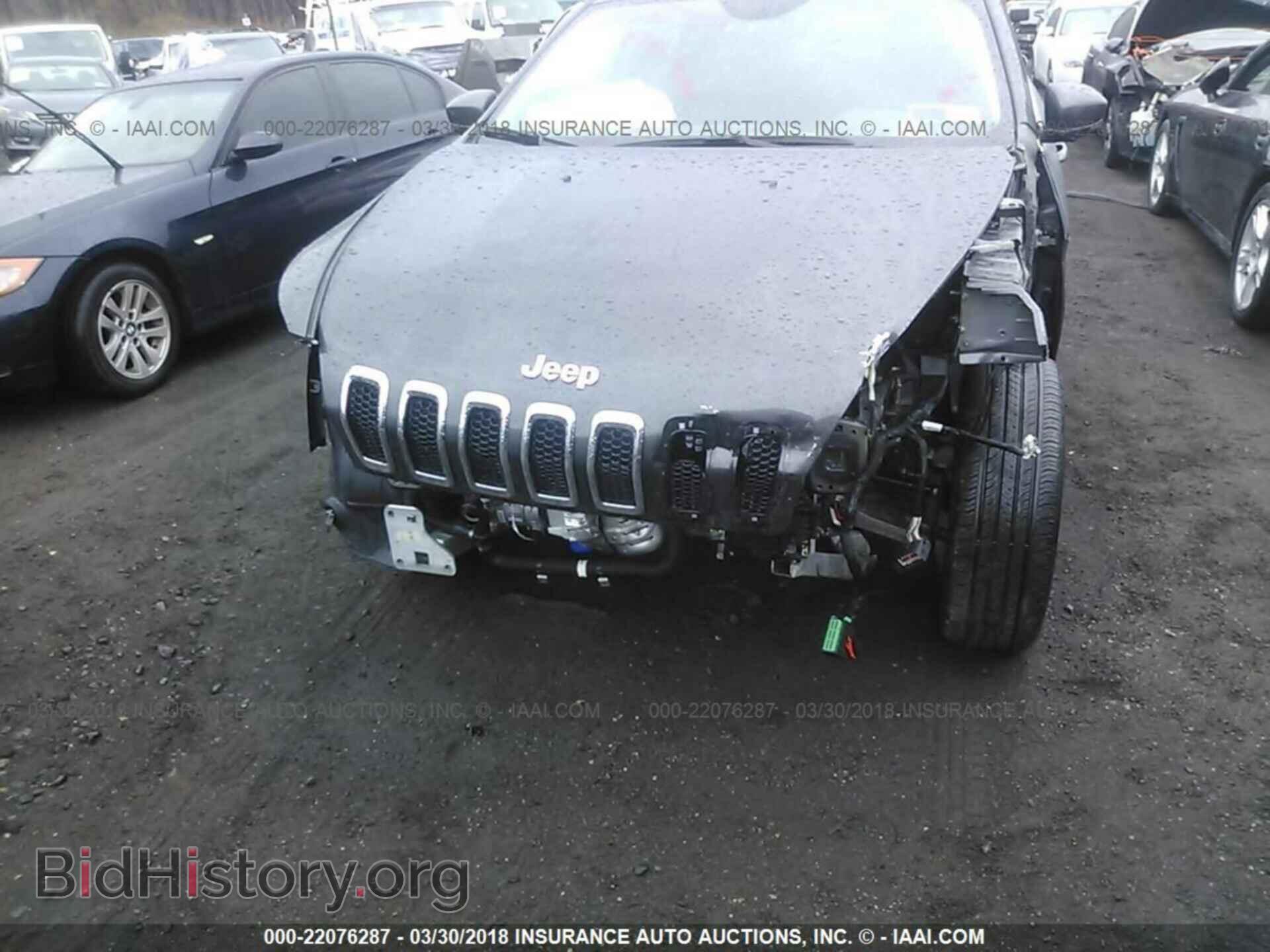 2017 Jeep Cherokee - VIN: 1C4PJMDB2HW543714 - Photo 6