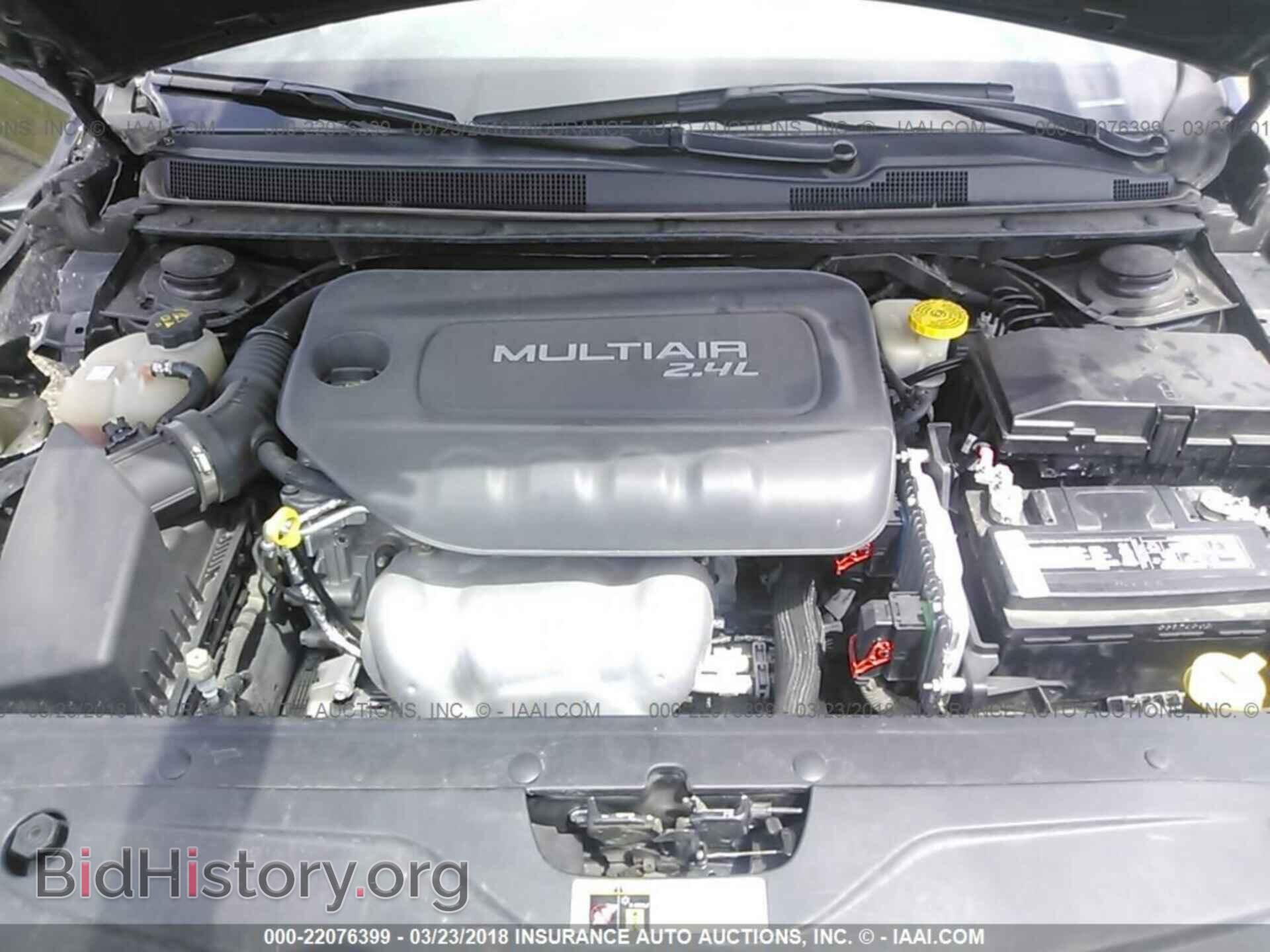 2016 Chrysler 200 - VIN: 1C3CCCAB4GN109584 - Photo 10