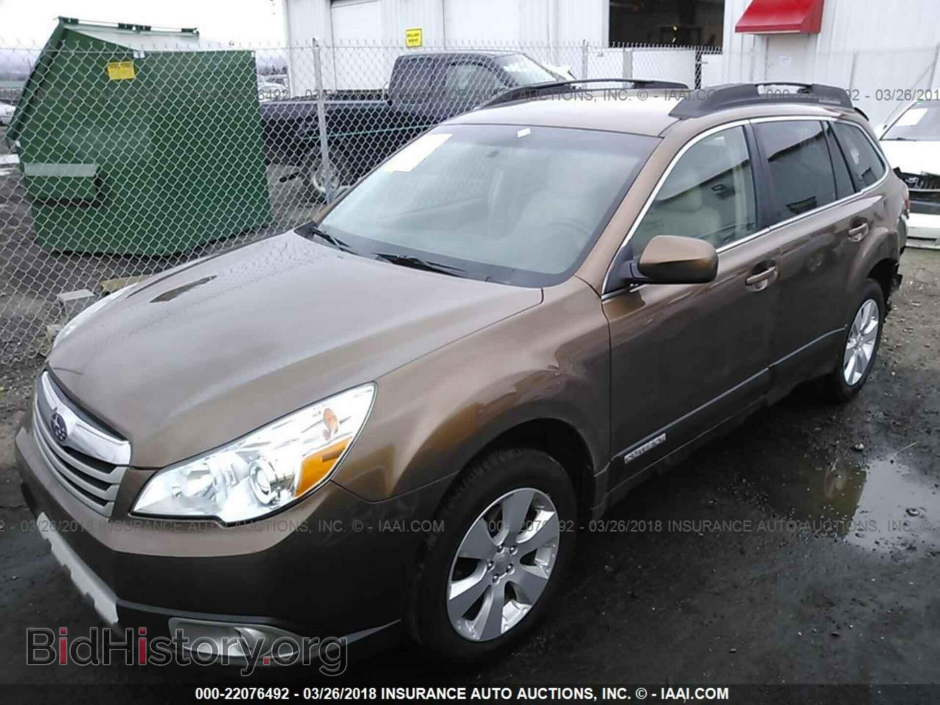 2011 Subaru Outback - VIN: 4S4BRBJC7B3378428 - Фото 2