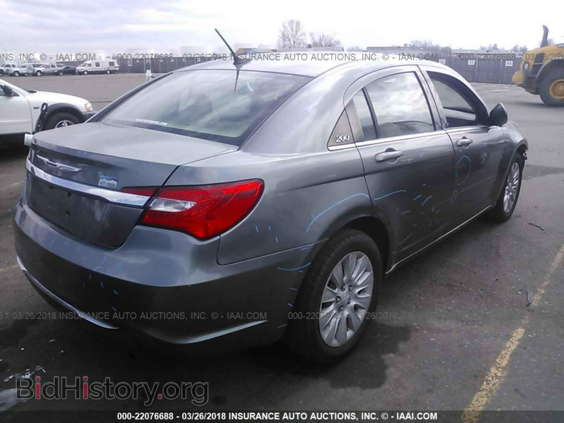 2012 Chrysler 200 - VIN: 1C3CCBAB2CN282766 - Фото 4