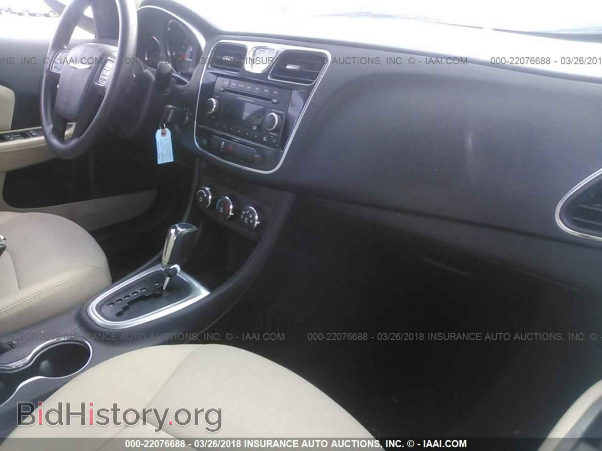2012 Chrysler 200 - VIN: 1C3CCBAB2CN282766 - Фото 5