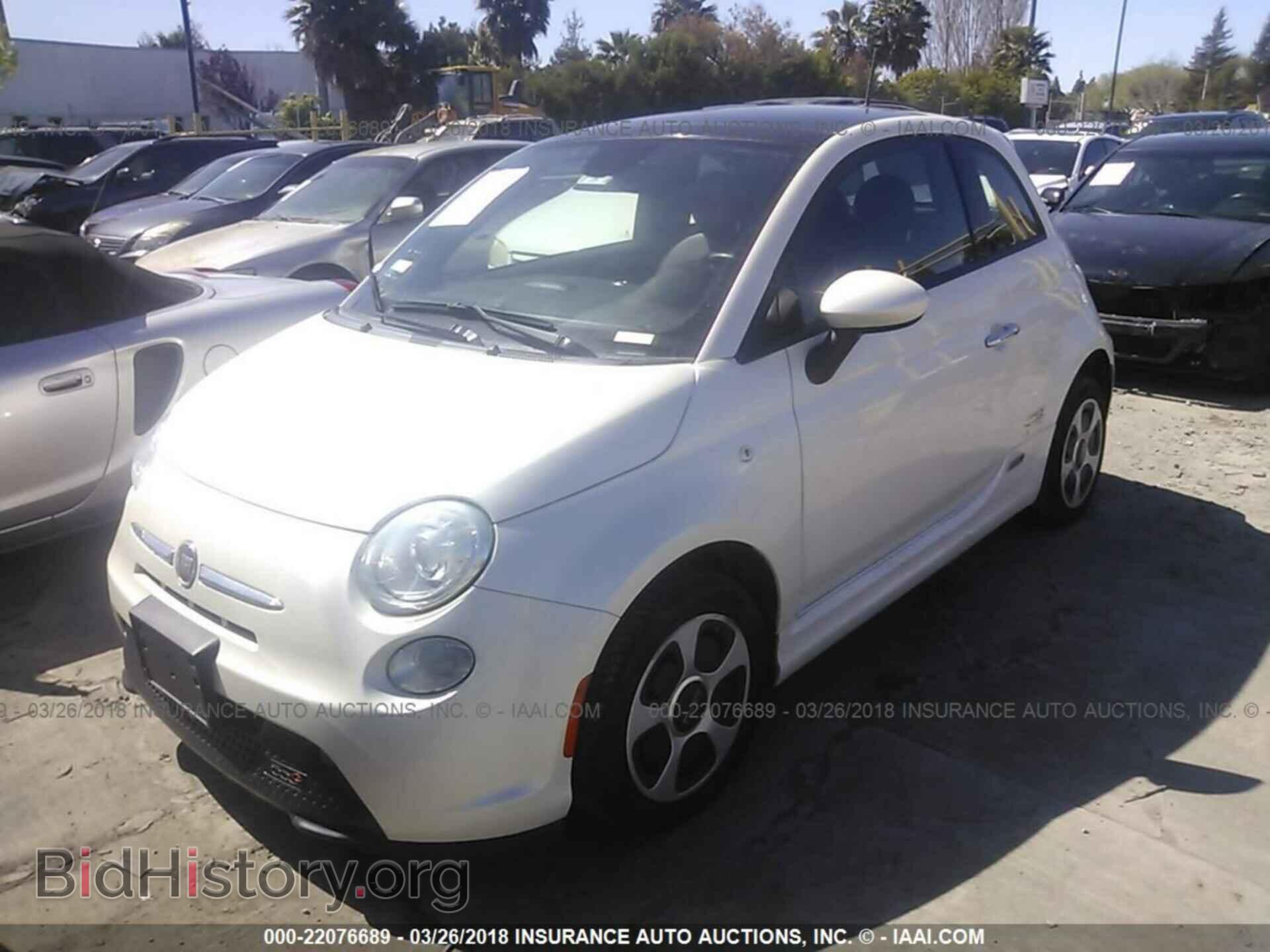 2014 Fiat 500 - VIN: 3C3CFFGE3ET173011 - Photo 2