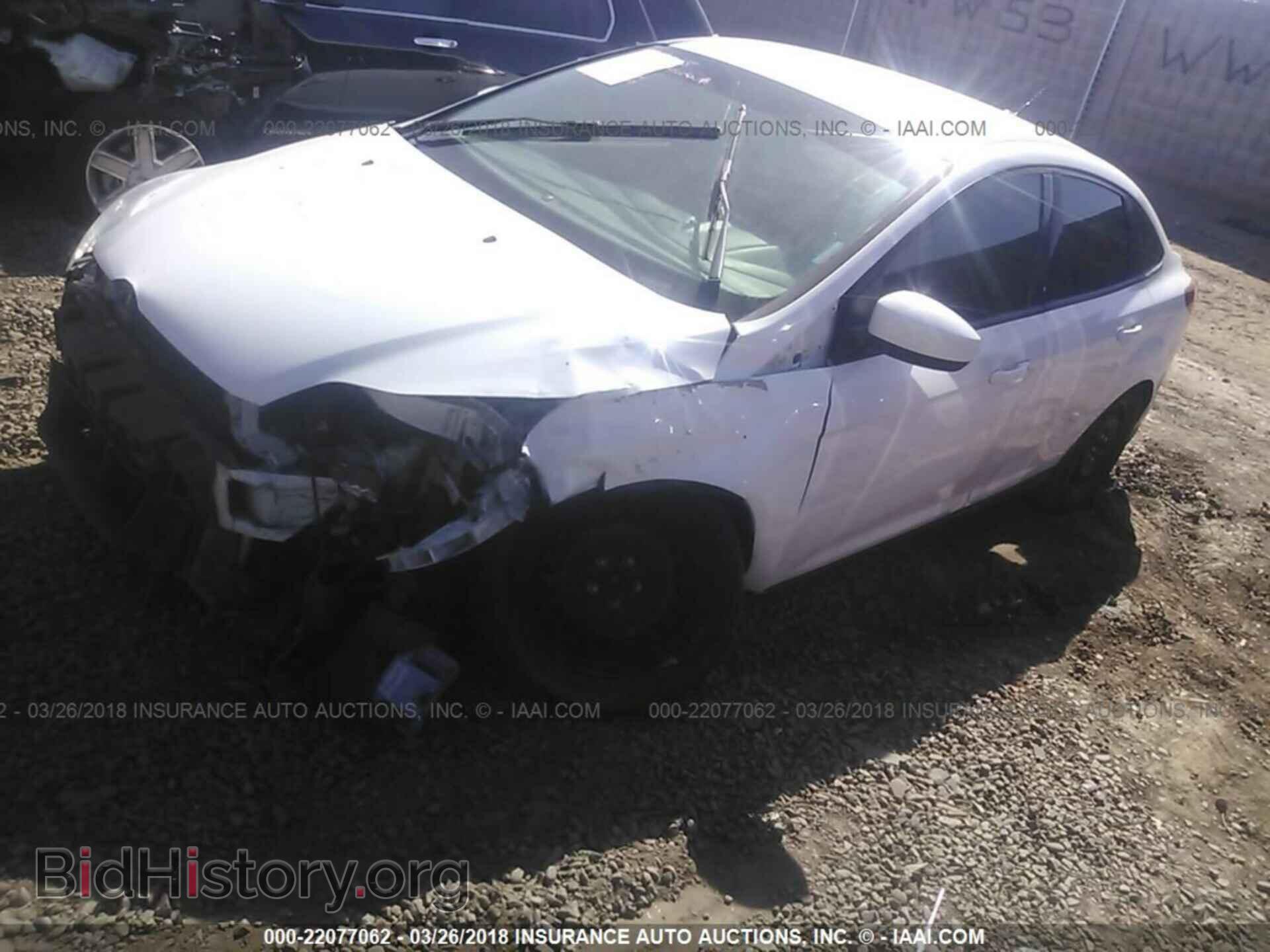 2012 Ford Focus - VIN: 1FAHP3F2XCL258110 - Фото 2