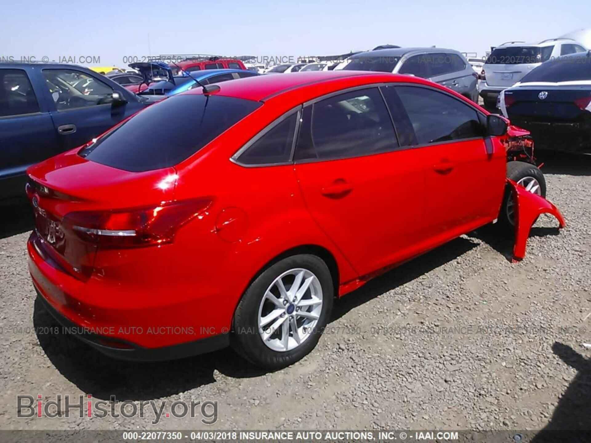 2017 Ford Focus - VIN: 1FADP3F20HL343897 - Photo 4
