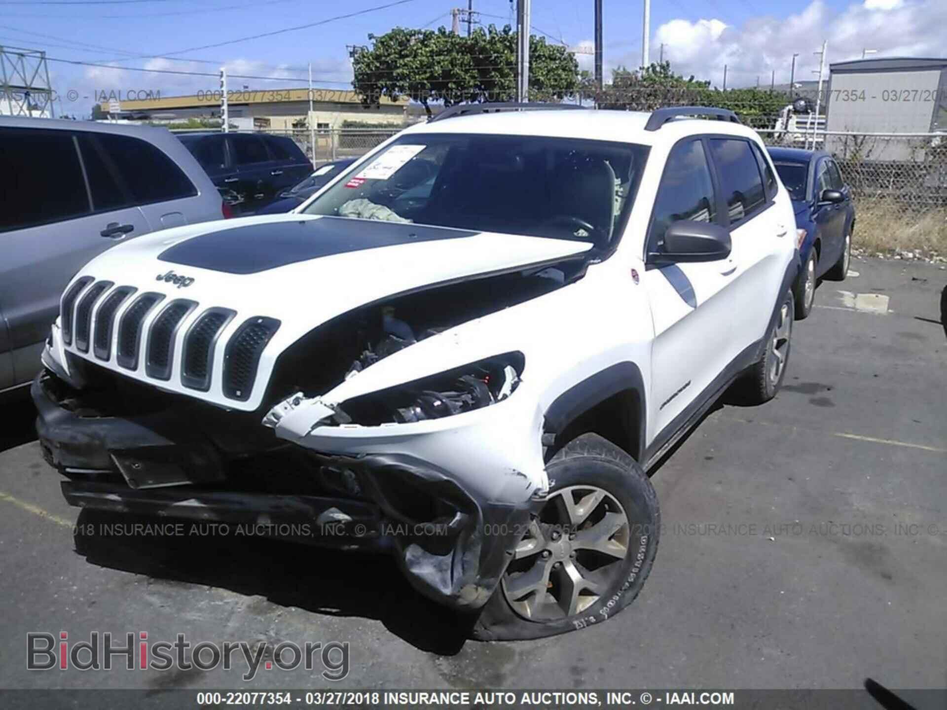 2015 Jeep Cherokee - VIN: 1C4PJMBS8FW786542 - Photo 2