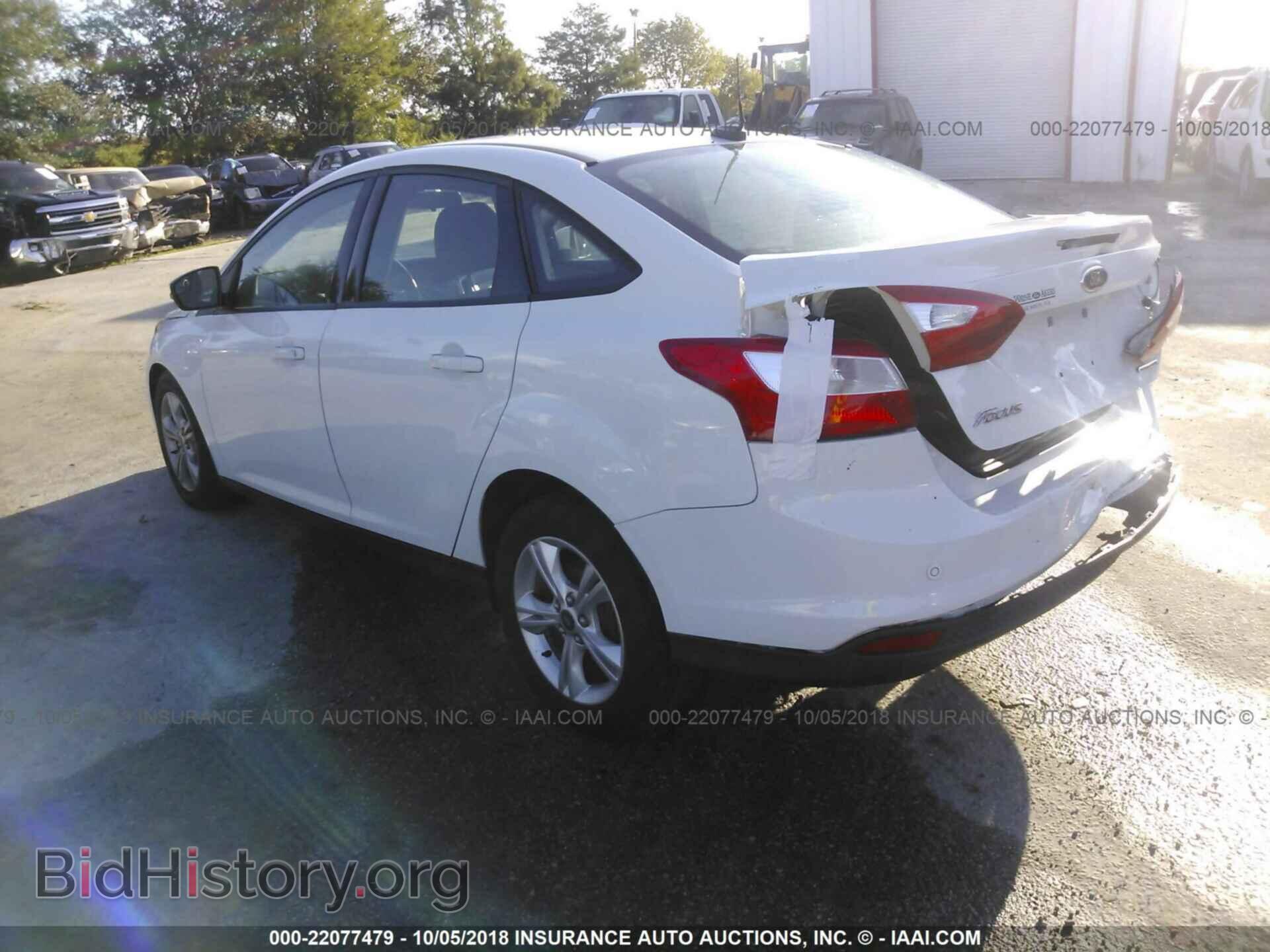 2013 Ford Focus - VIN: 1FADP3F2XDL253327 - Photo 3