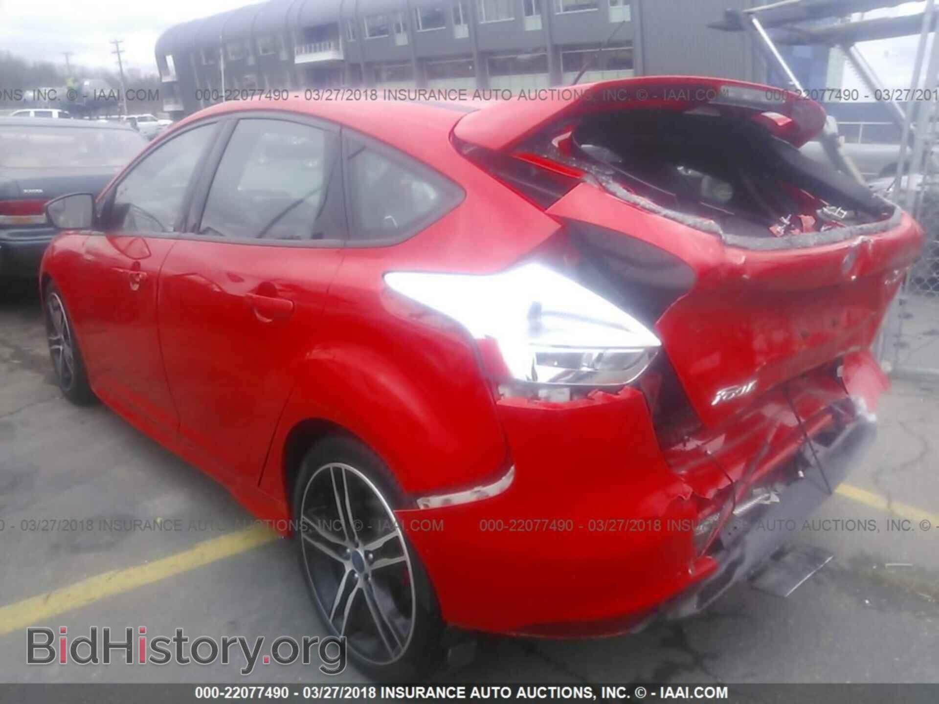 2017 Ford Focus - VIN: 1FADP3L93HL230981 - Photo 3