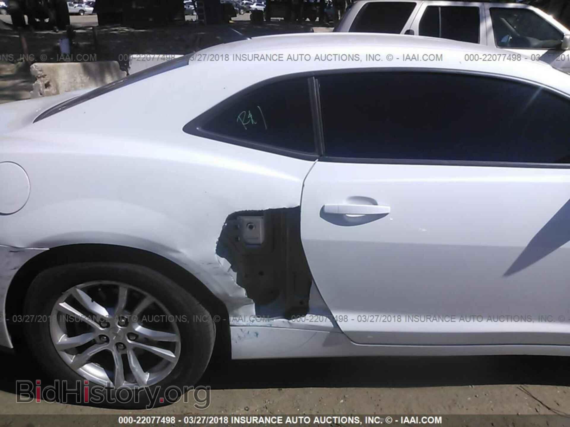 2015 Chevrolet Camaro - VIN: 2G1FB1E35F9209142 - Photo 6