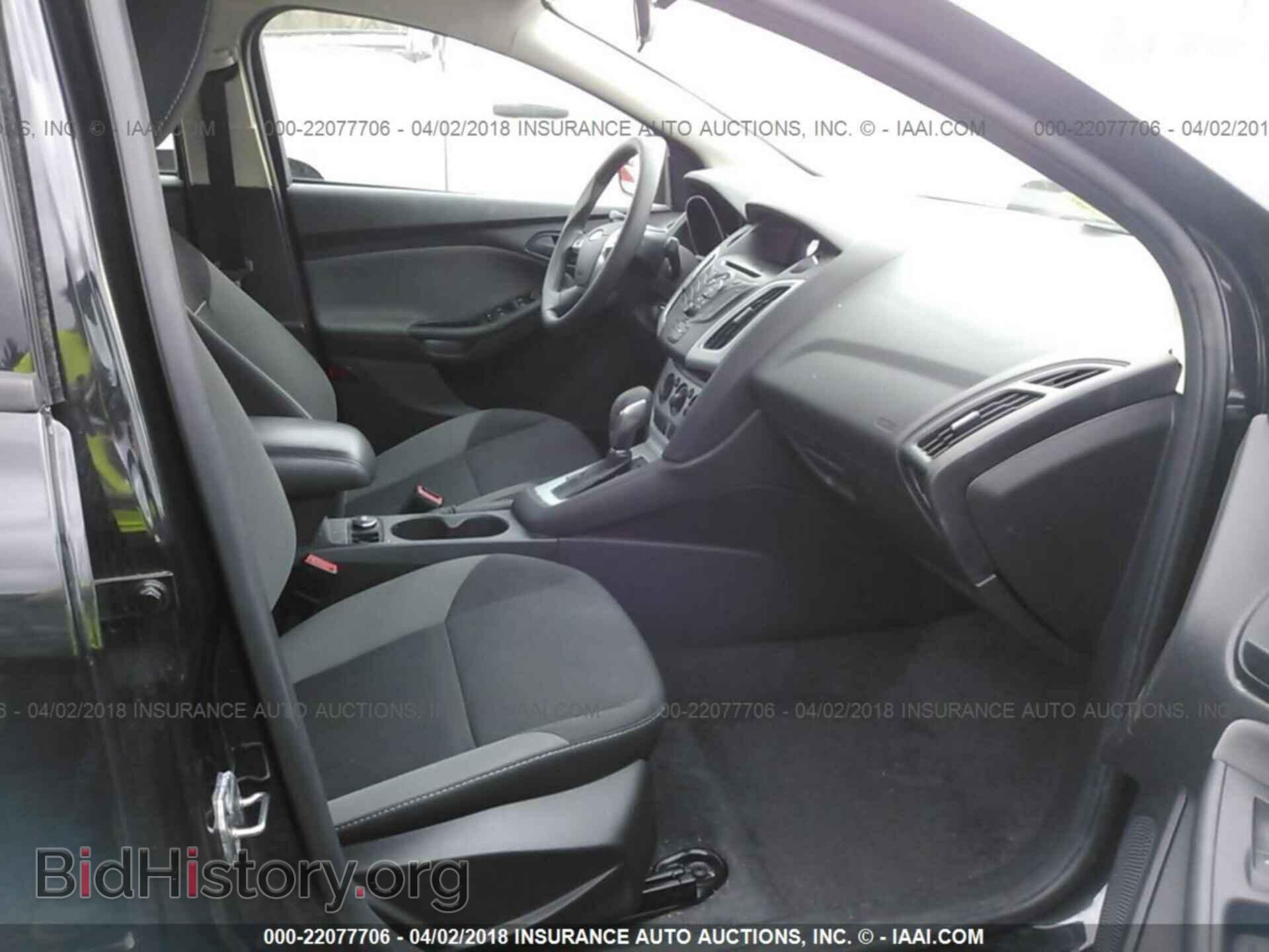 2012 Ford Focus - VIN: 1FAHP3F26CL351836 - Photo 5