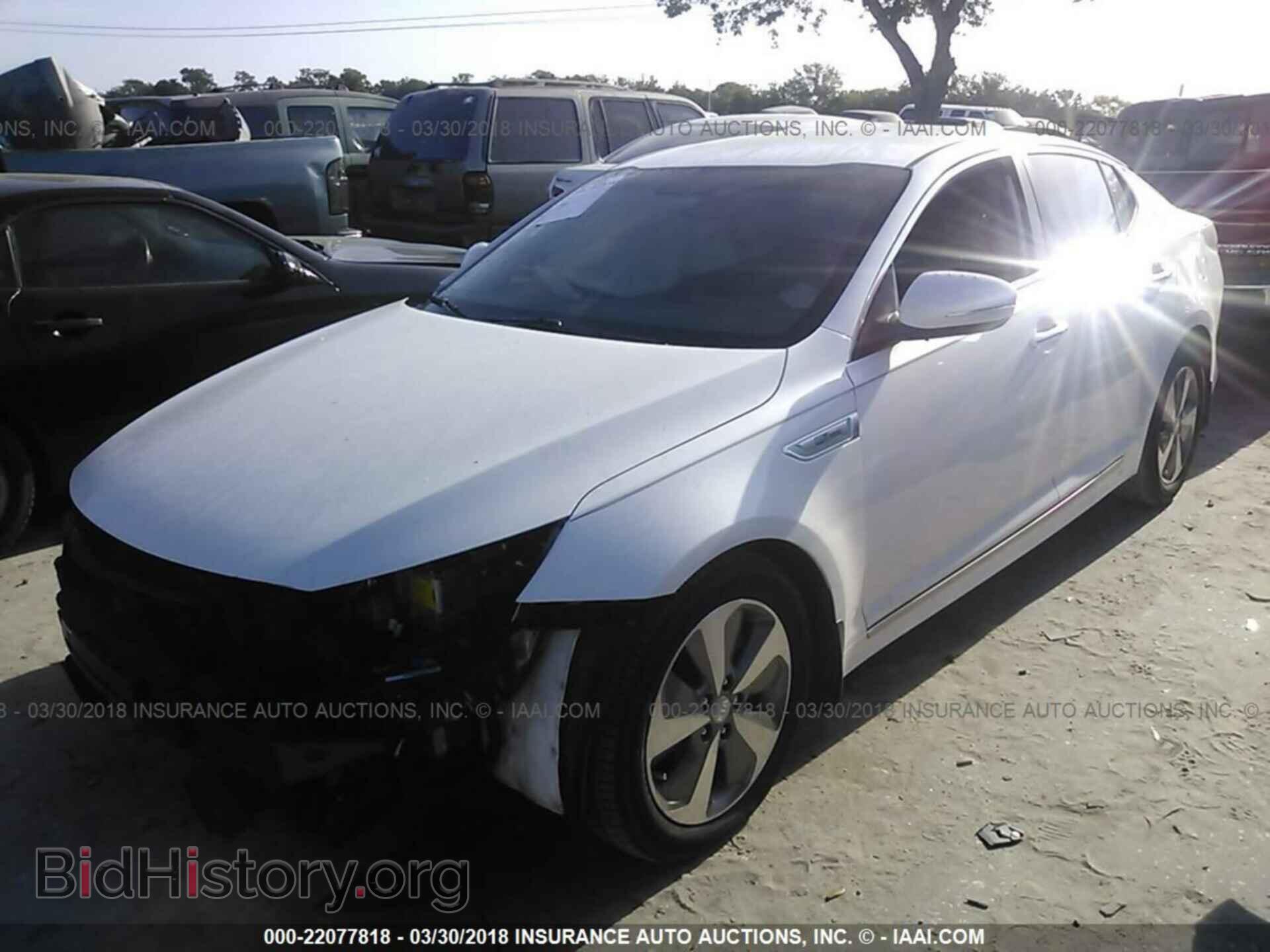 2015 Kia Optima - VIN: KNAGN4AD9F5082019 - Photo 2
