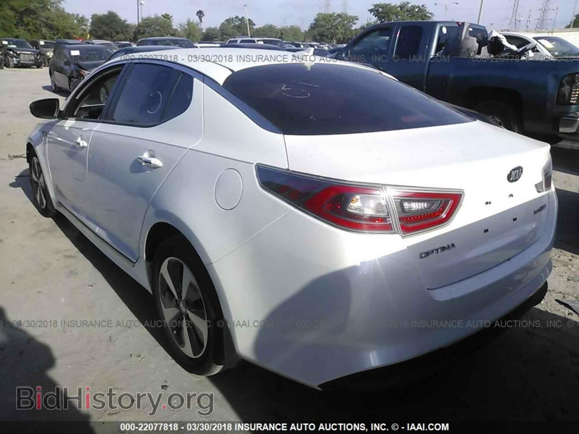 2015 Kia Optima - VIN: KNAGN4AD9F5082019 - Photo 3