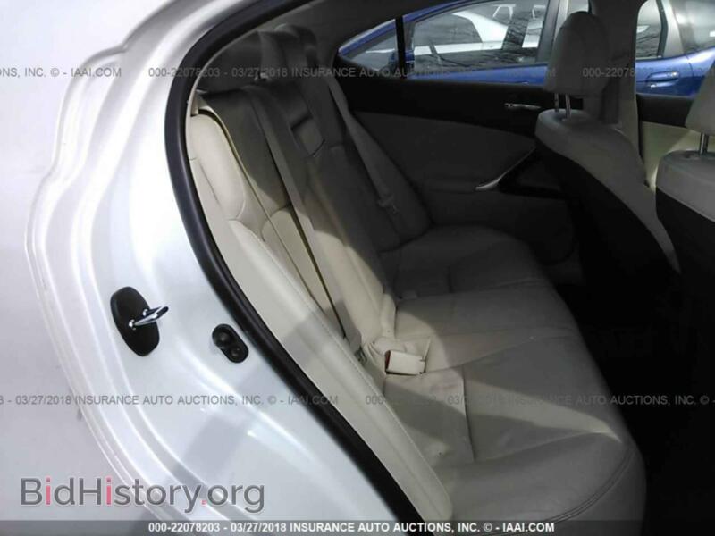 2011 Lexus IS (VIN JTHCF5C2XB5049832) — фото 8 из 10